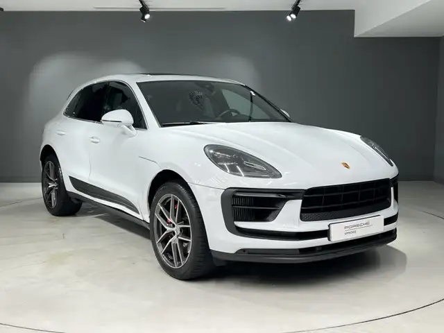 Porsche Macan view 7
