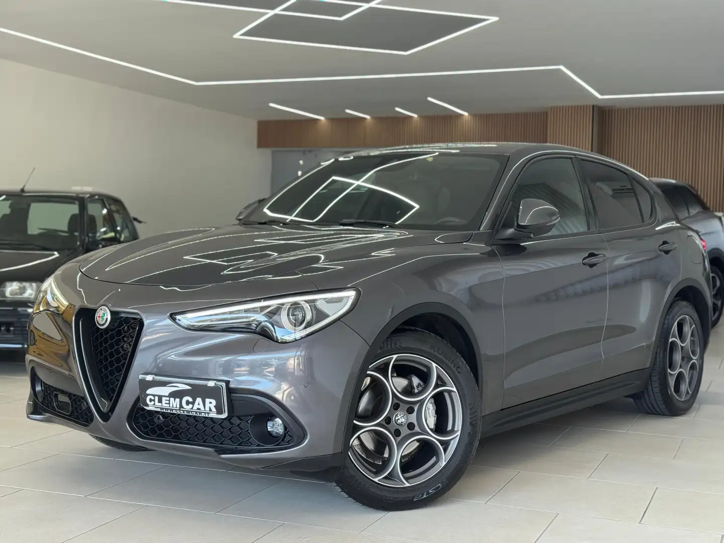 Alfa Romeo Stelvio Stelvio 2020 2.2 t Business rwd 160cv auto Grigio - 1