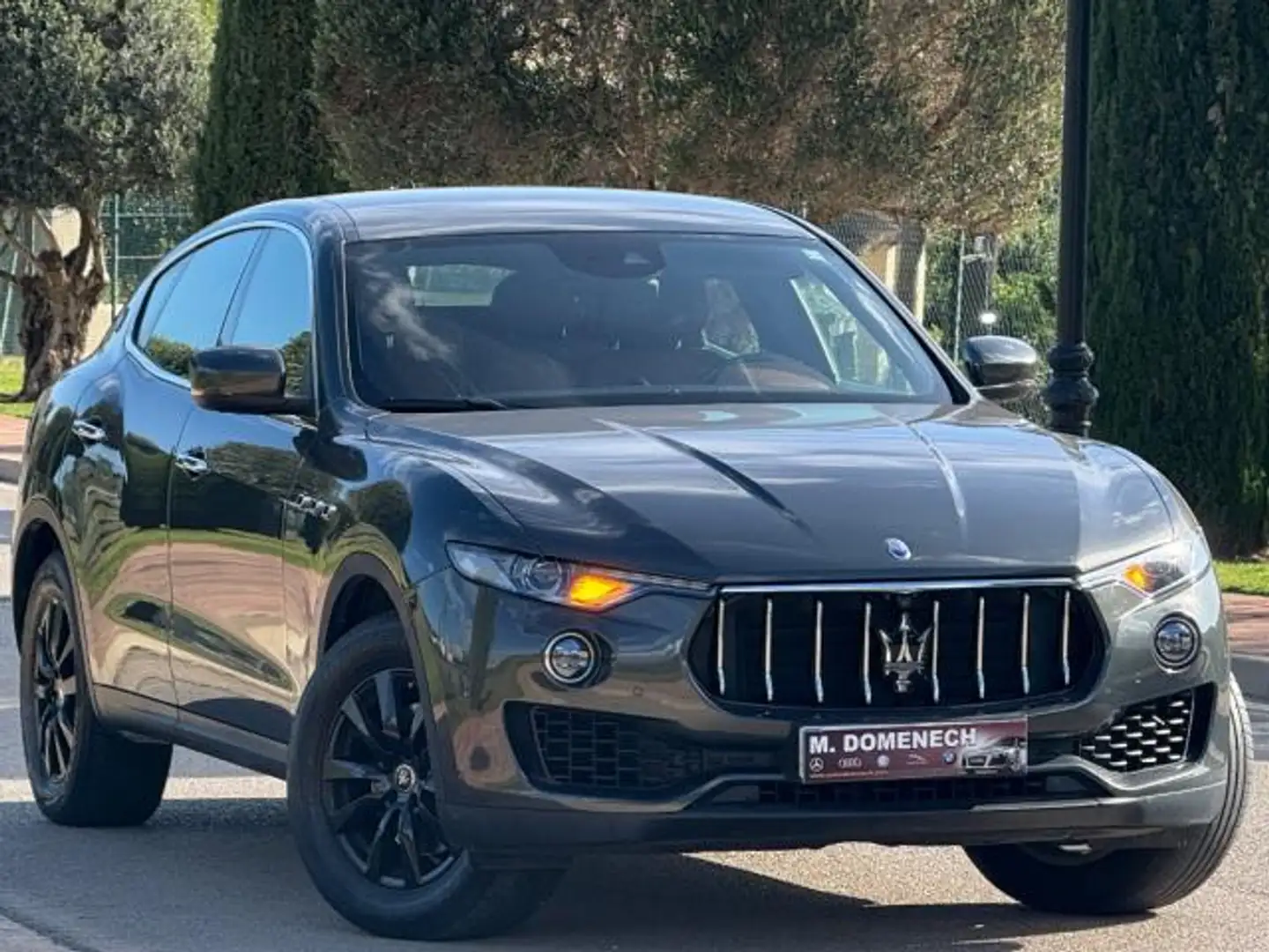 Maserati Levante V6 Diesel 250 CV AWD Gris - 2