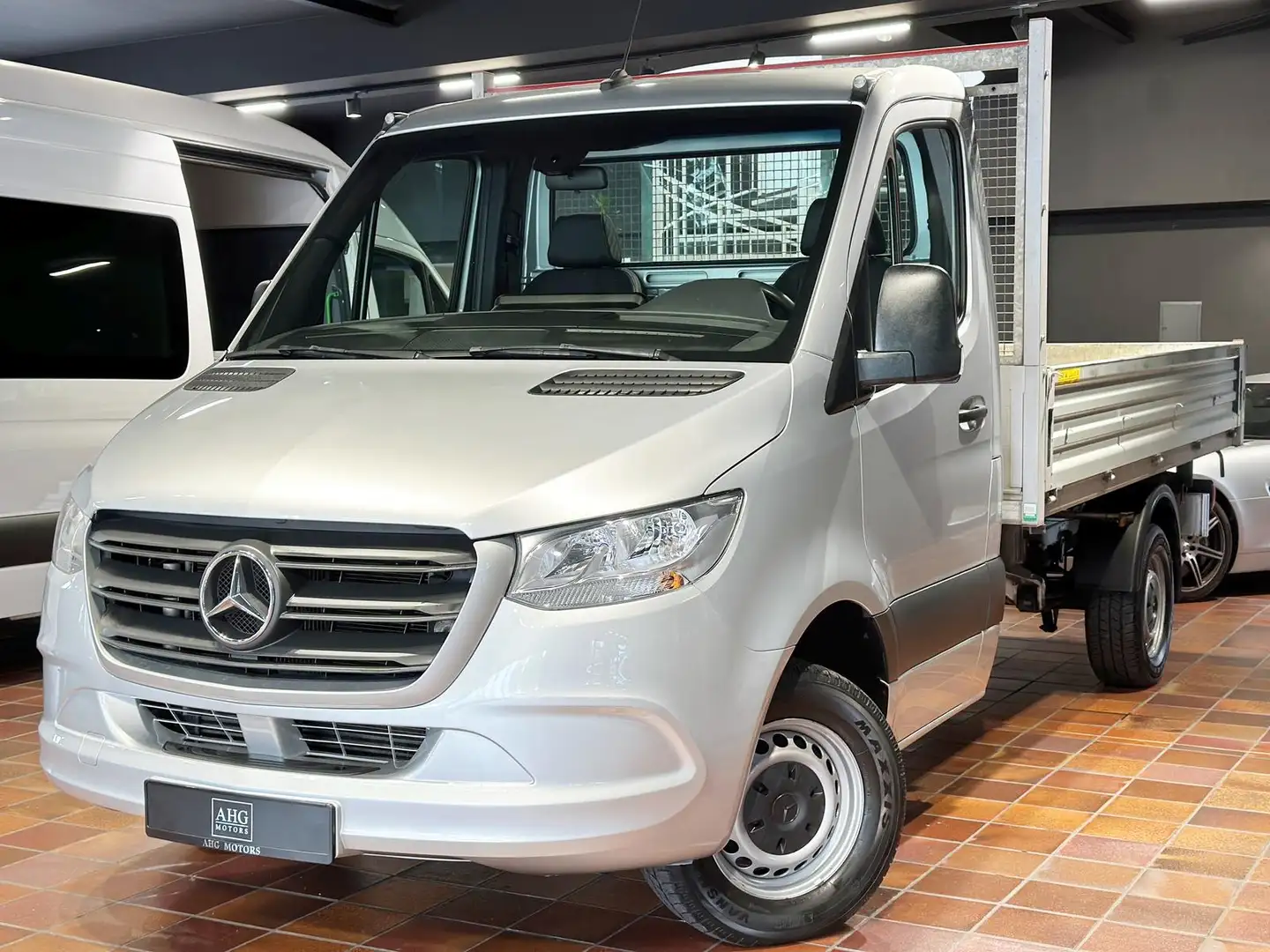 Mercedes-Benz Sprinter 319 V6 3-Seiten-Kipper AHK-3,5t Standheiz Zilver - 2