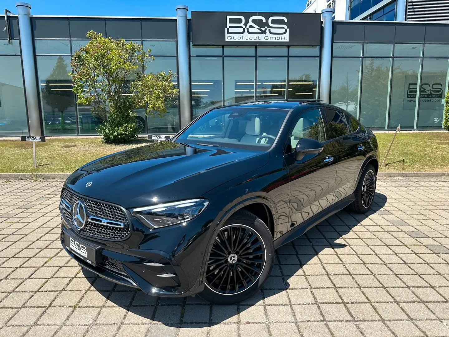 Mercedes-Benz GLC 450 Coupe 4Matic AMG DISTR,PANO,BURM,Usw Noir - 2