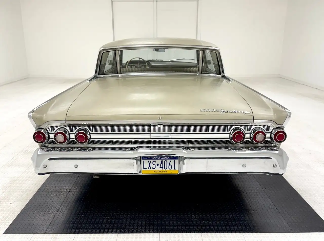 Mercury Custom Sedan, foto 4