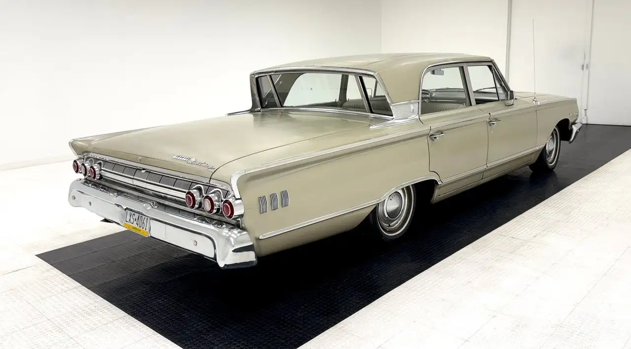 Mercury Custom Sedan, foto 5