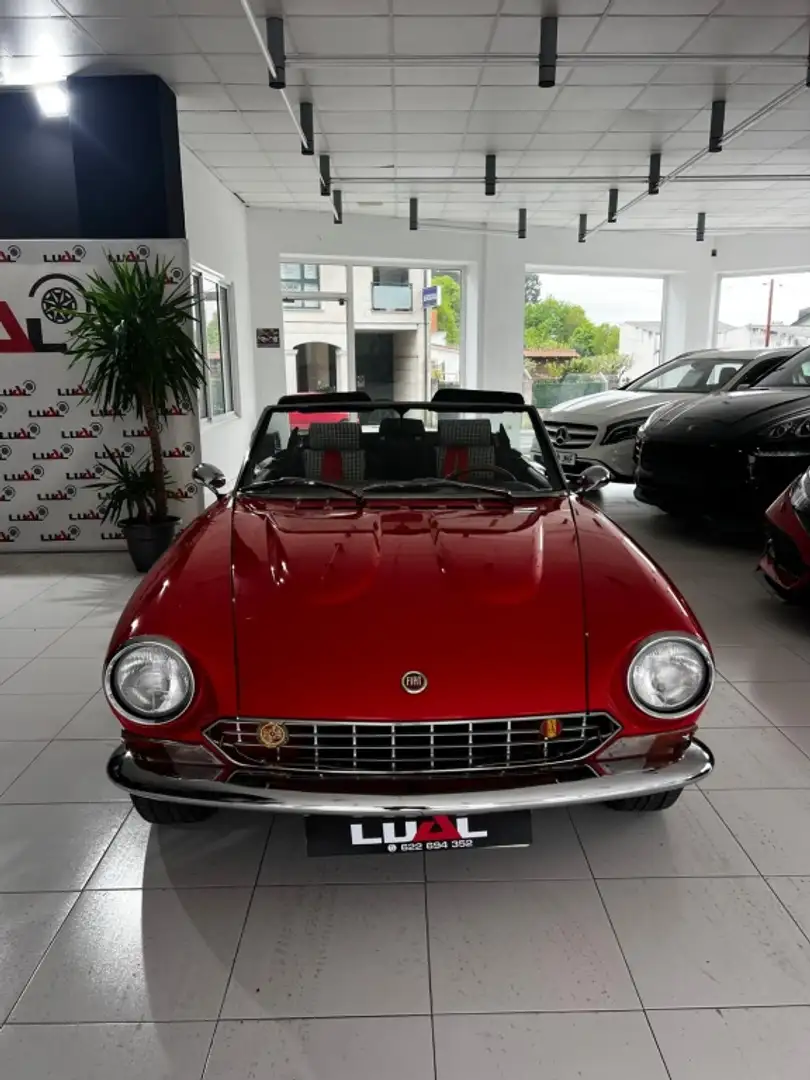 Fiat 124 Sport Spider 2000 Rojo - 2