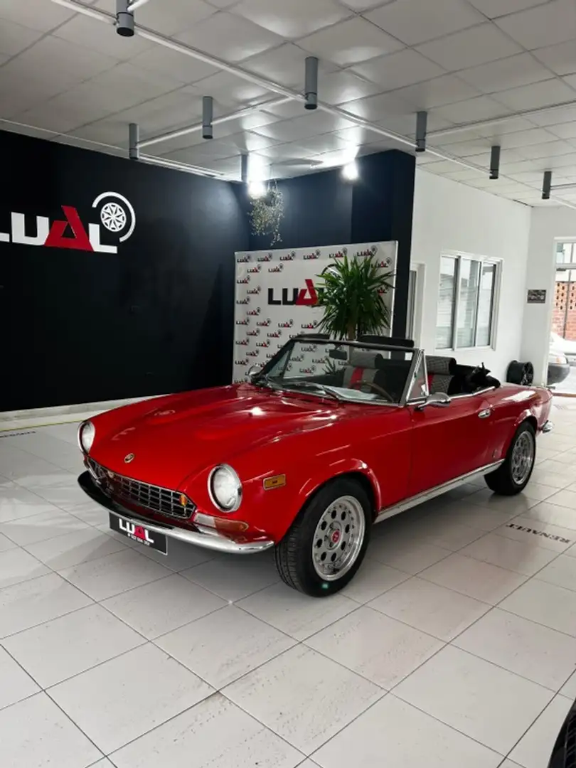 Fiat 124 Sport Spider 2000 Rojo - 1