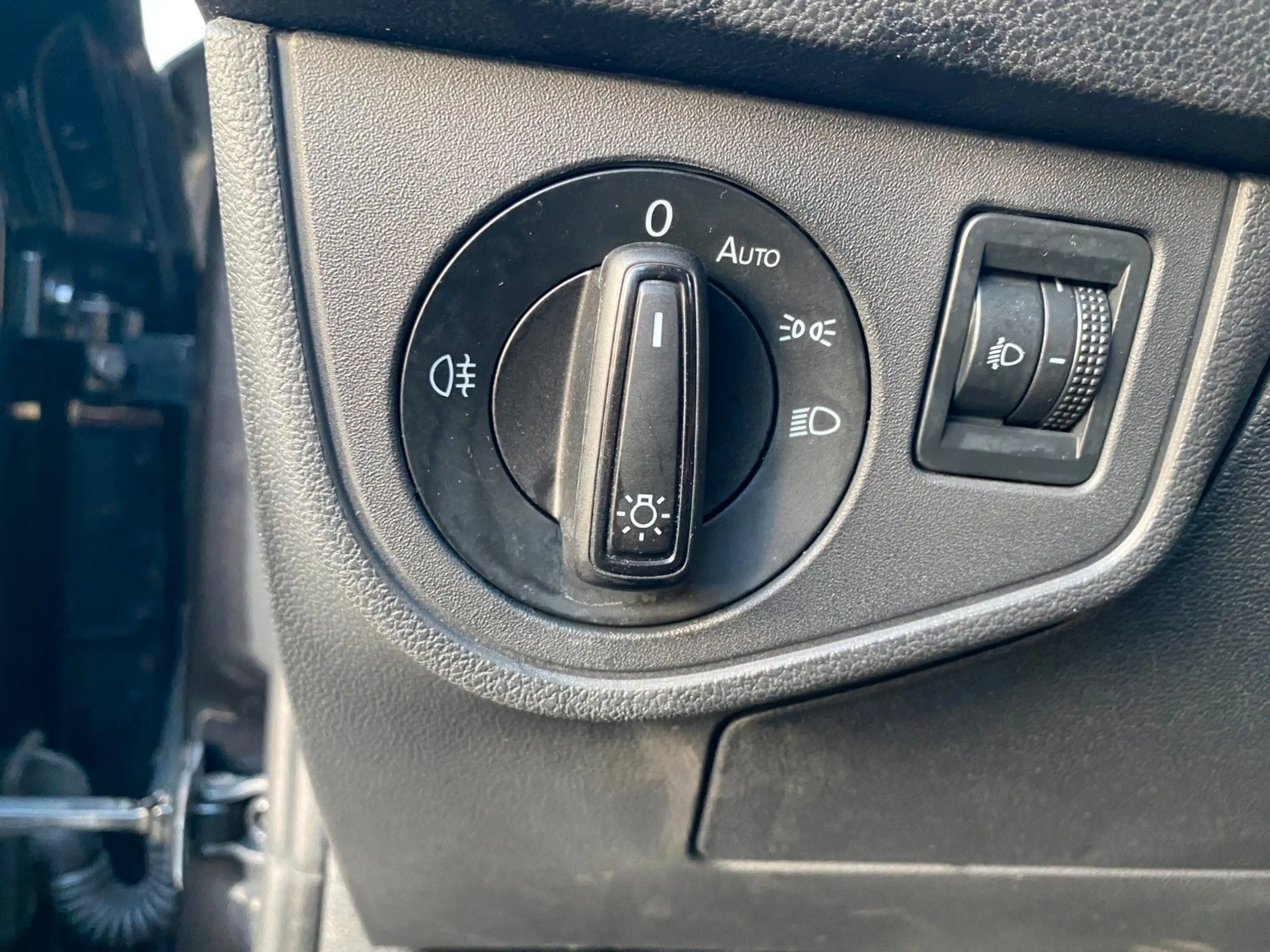 Volkswagen Taigo Move LED PDC digt Tacho — photo 12