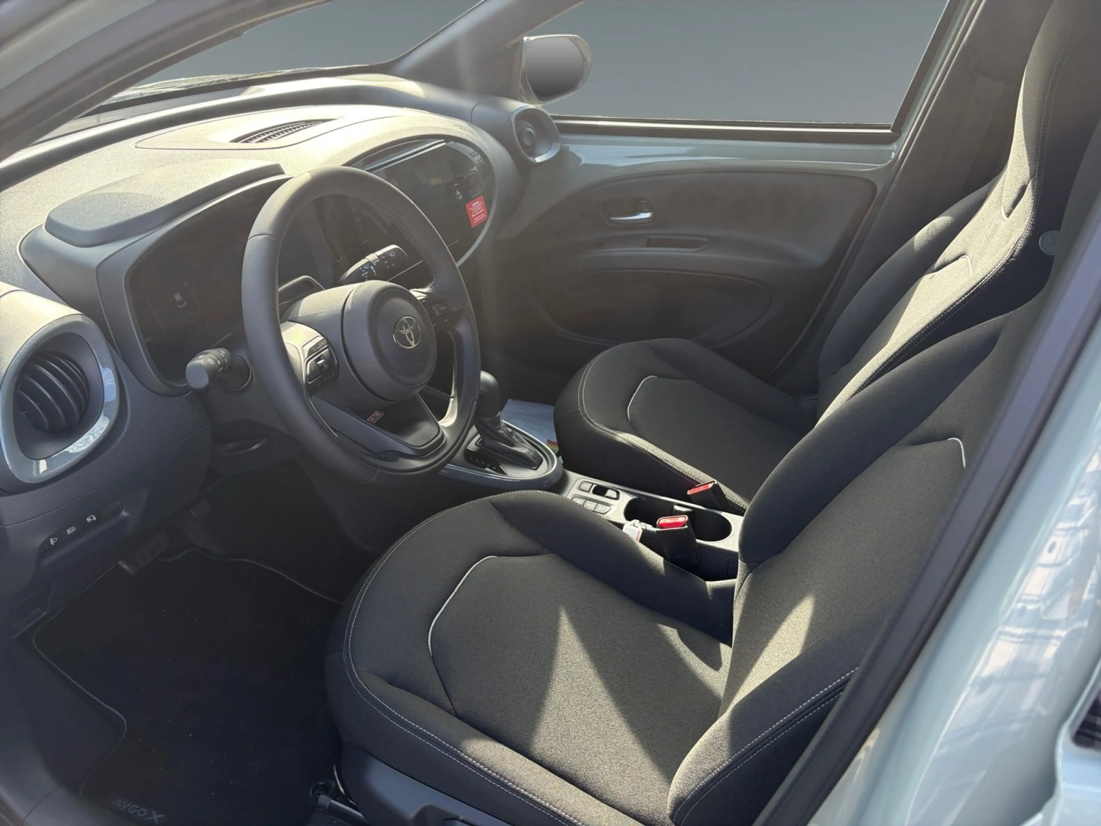 Toyota Aygo X 1.5 Hybrid Teamplayer AUT*Kamera*ACC*Navi — photo 10