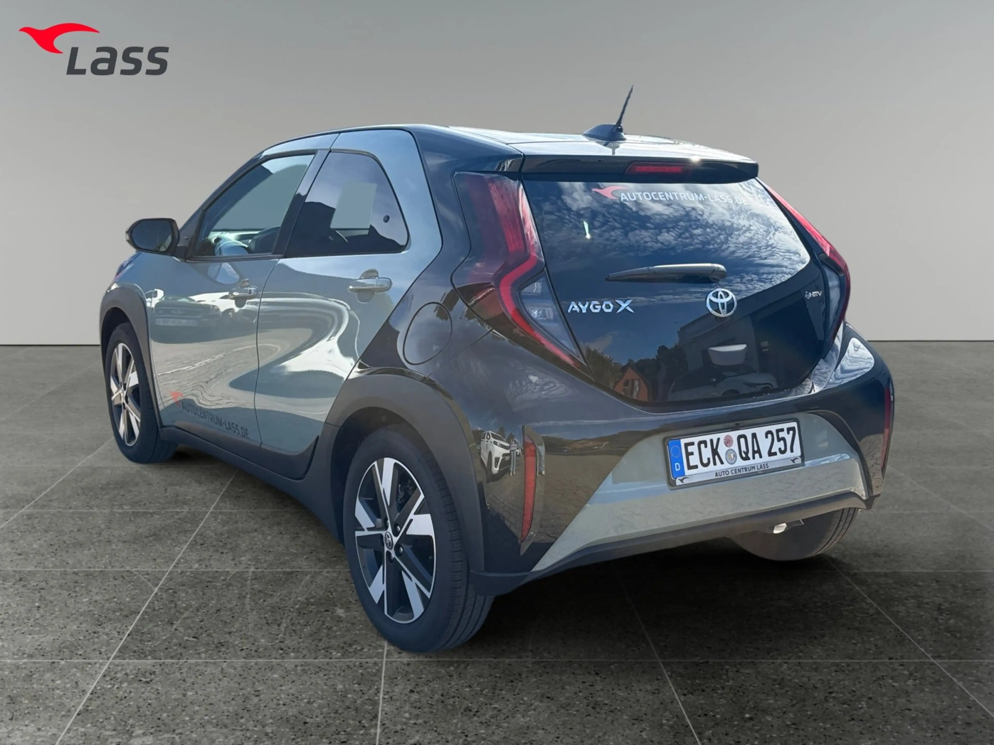 Toyota Aygo X 1.5 Hybrid Teamplayer AUT*Kamera*ACC*Navi — photo 4