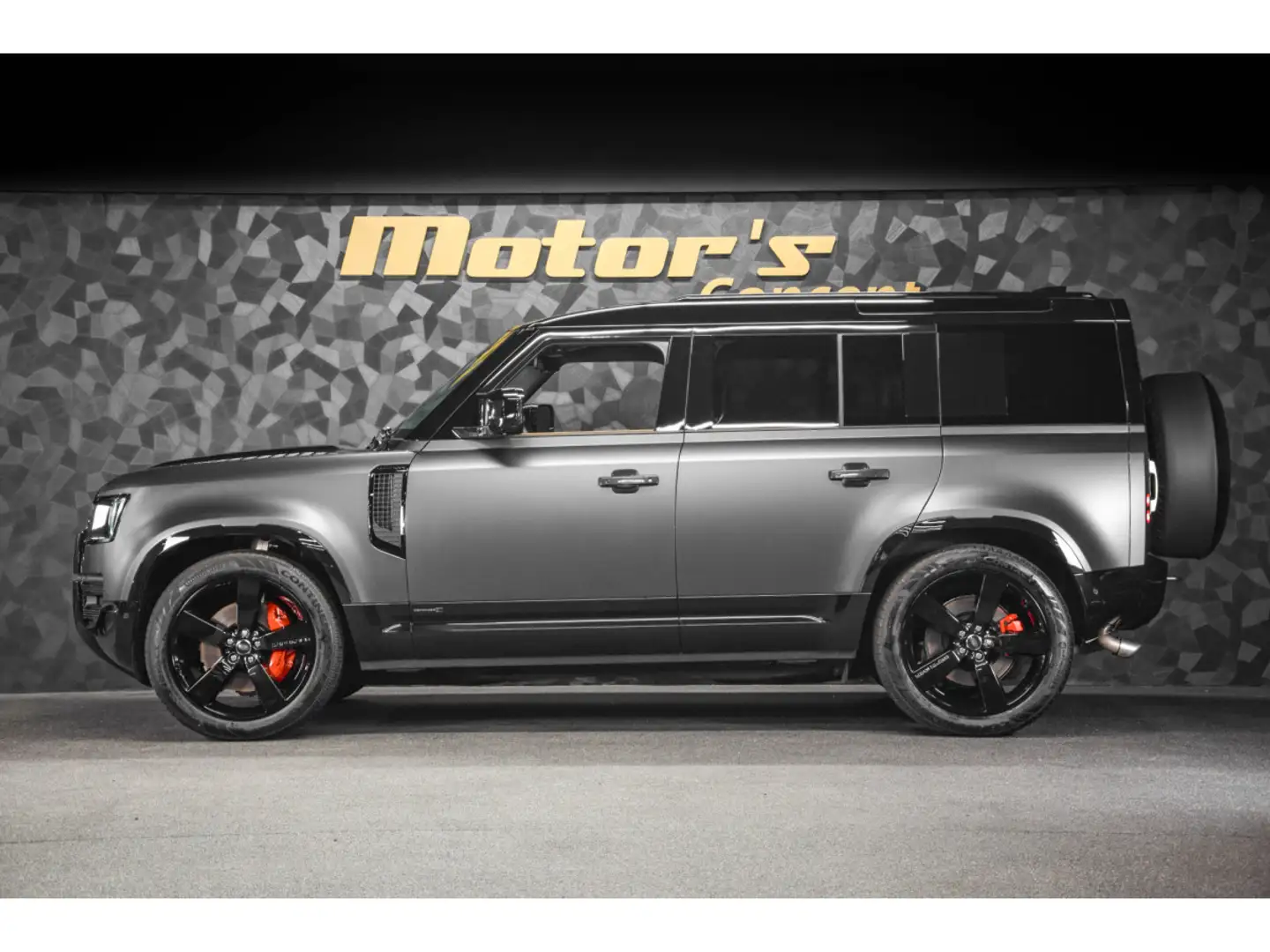Land Rover Defender 110 P425 X AWD Noir - 2