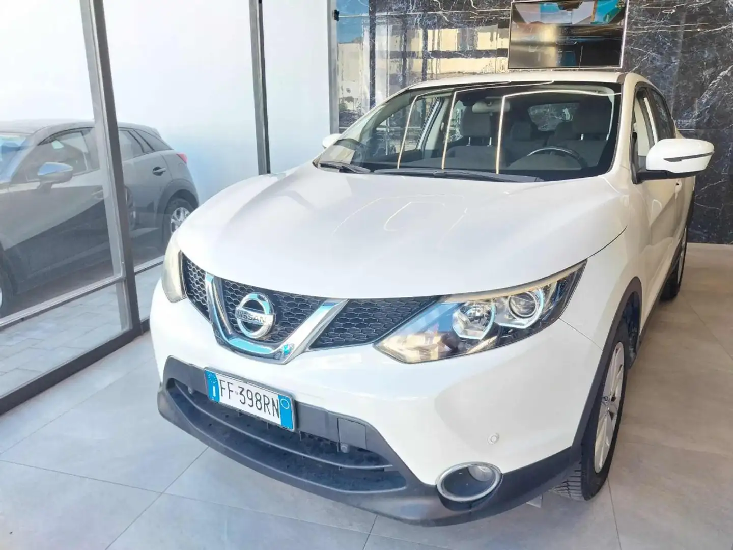 Nissan Qashqai 1.5 dCi Tekna ( Garanzia 12 Mesi) Bianco - 2