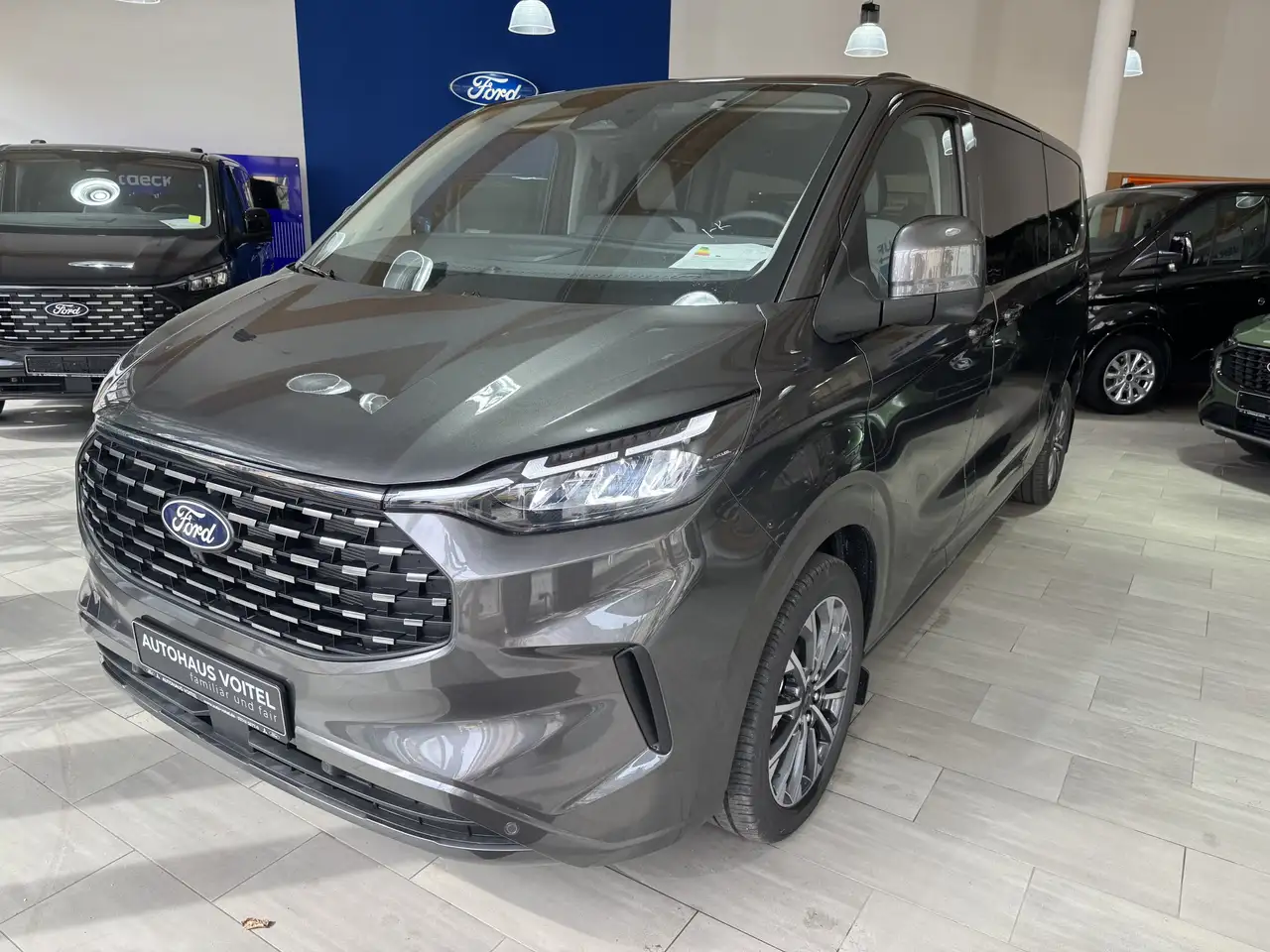 Ford Tourneo Custom 2.0 L2 Titanium X Vollausstattung* — photo 1 of 40