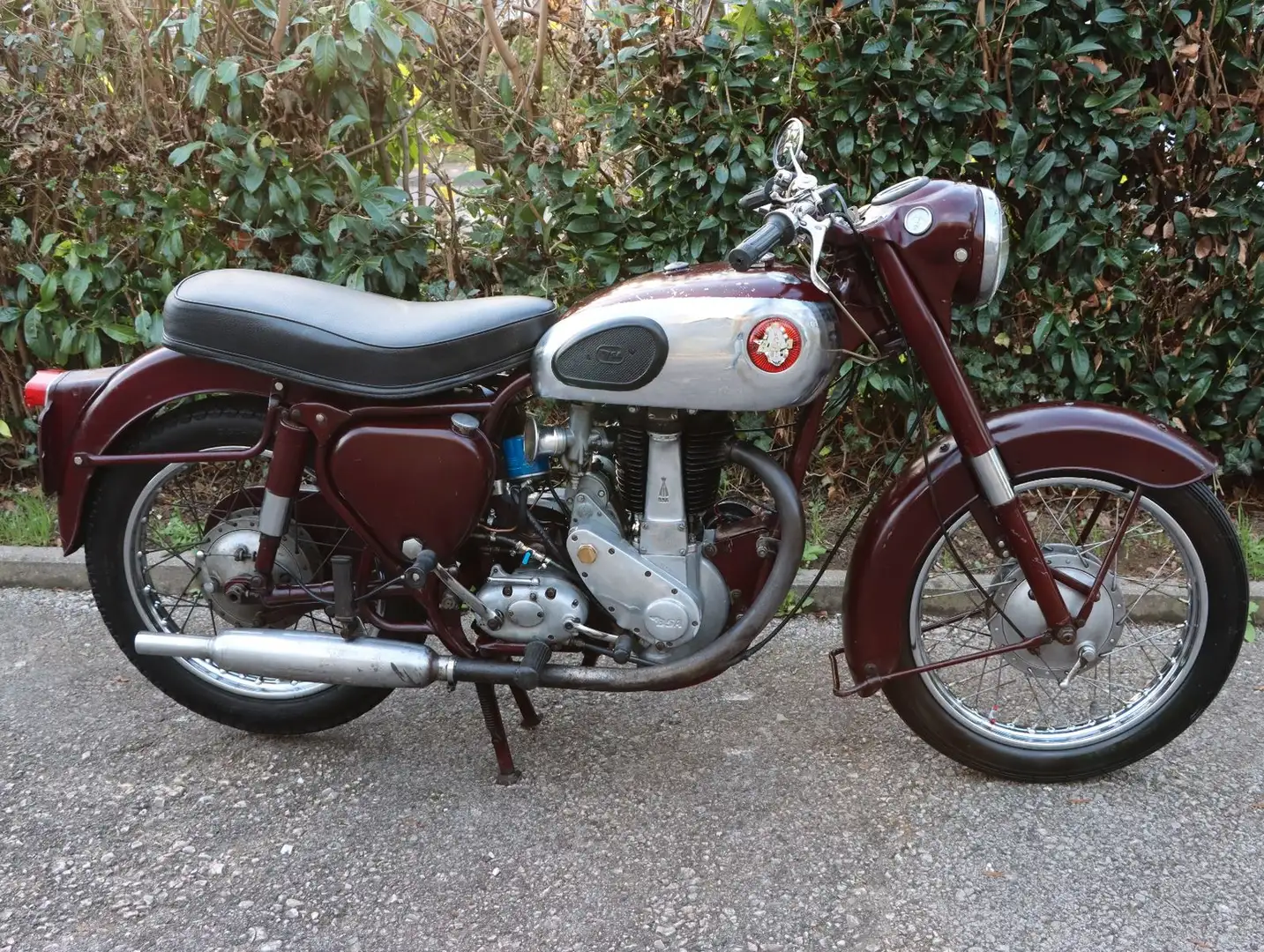 BSA B 33 inkl. Papiere| Motor+Getriebe in Ordnung Stříbrná - 1