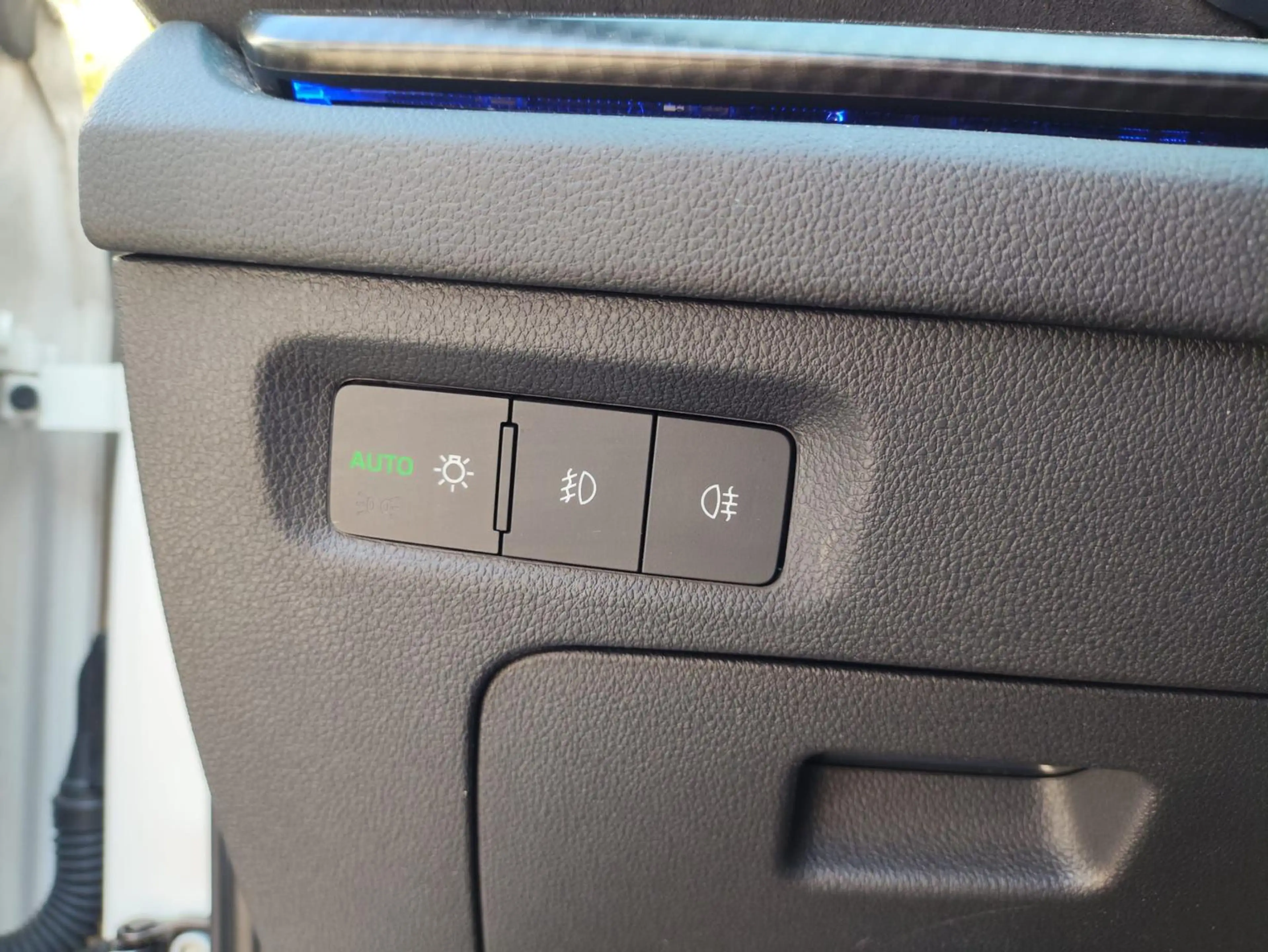 Skoda Octavia RS IV Plug-In AHK HUD Pano Beh. Front — photo 15