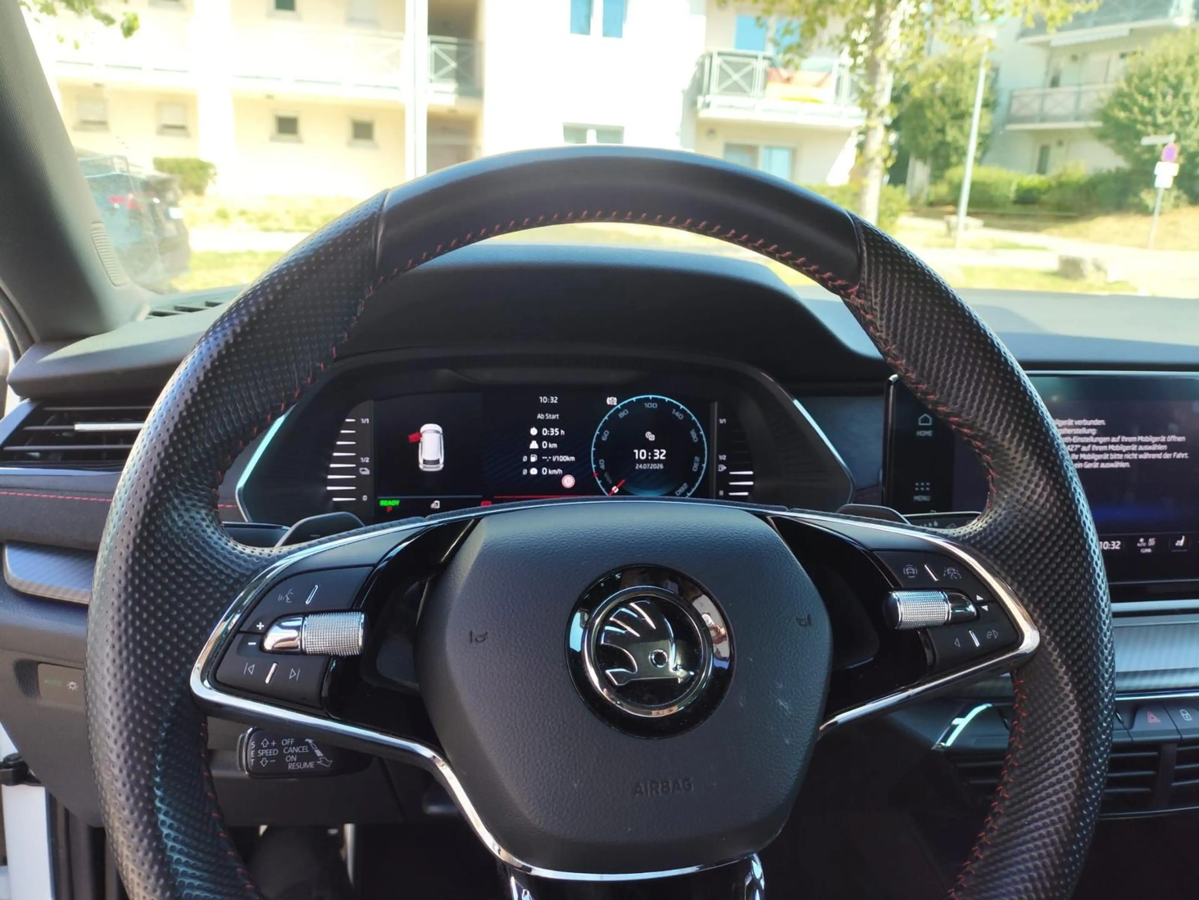 Skoda Octavia RS IV Plug-In AHK HUD Pano Beh. Front — photo 13
