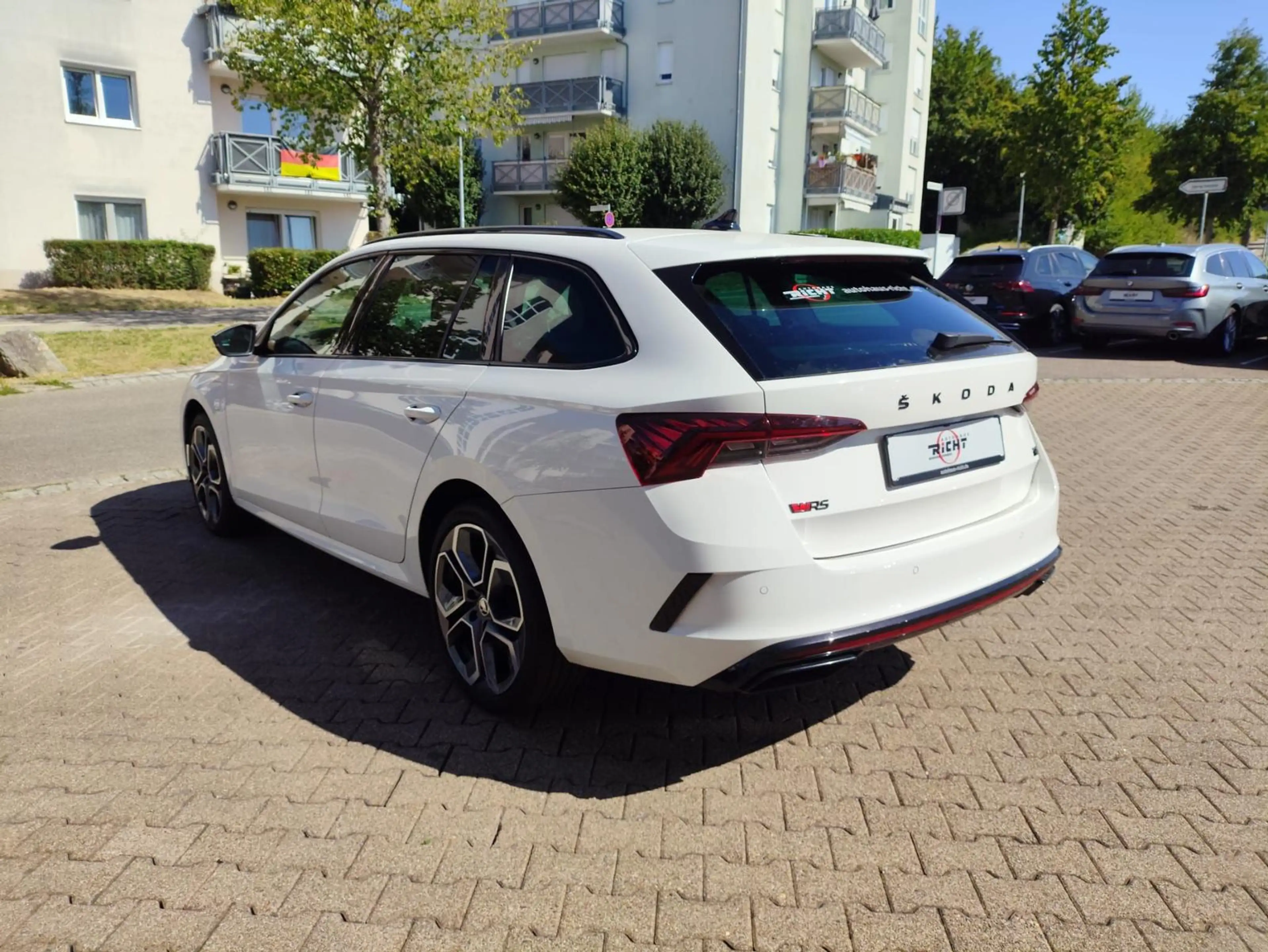 Skoda Octavia RS IV Plug-In AHK HUD Pano Beh. Front — photo 6