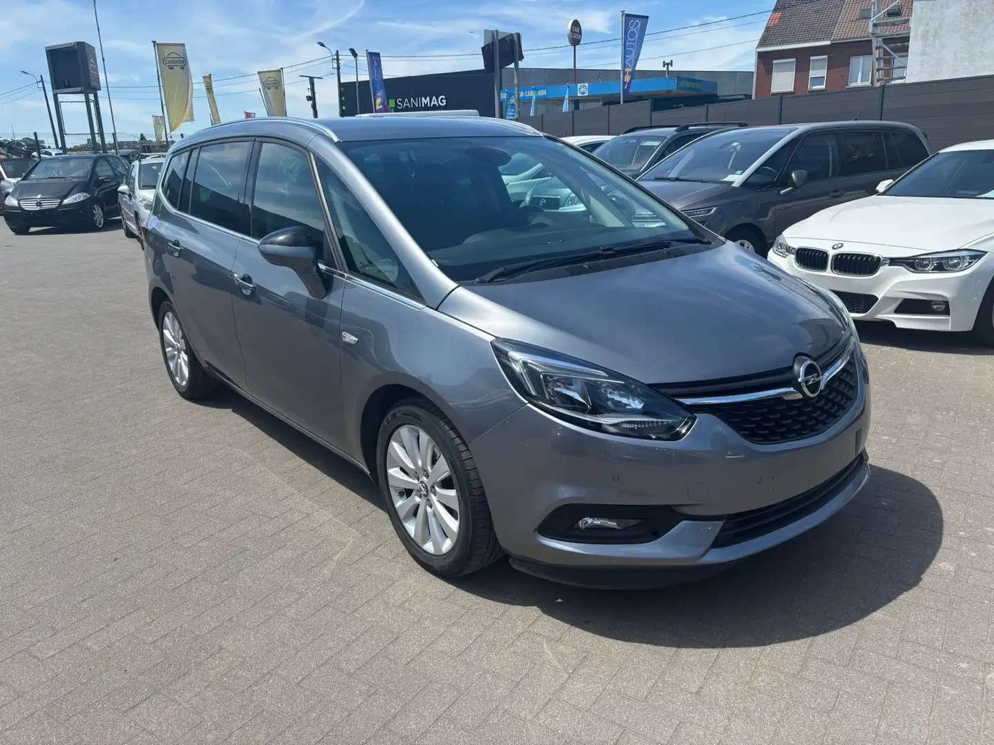 Opel Zafira Tourer 1.4 Turbo Innovation Grijs - 2