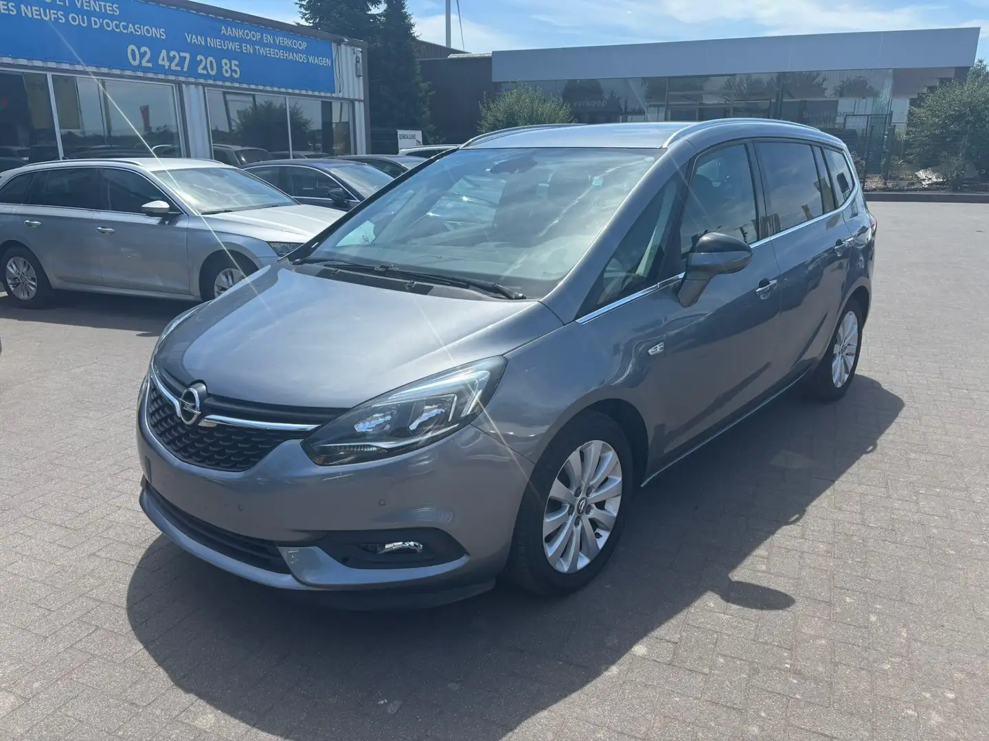 Opel Zafira Tourer 1.4 Turbo Innovation Grijs - 1