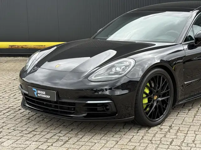 Porsche Panamera view 6