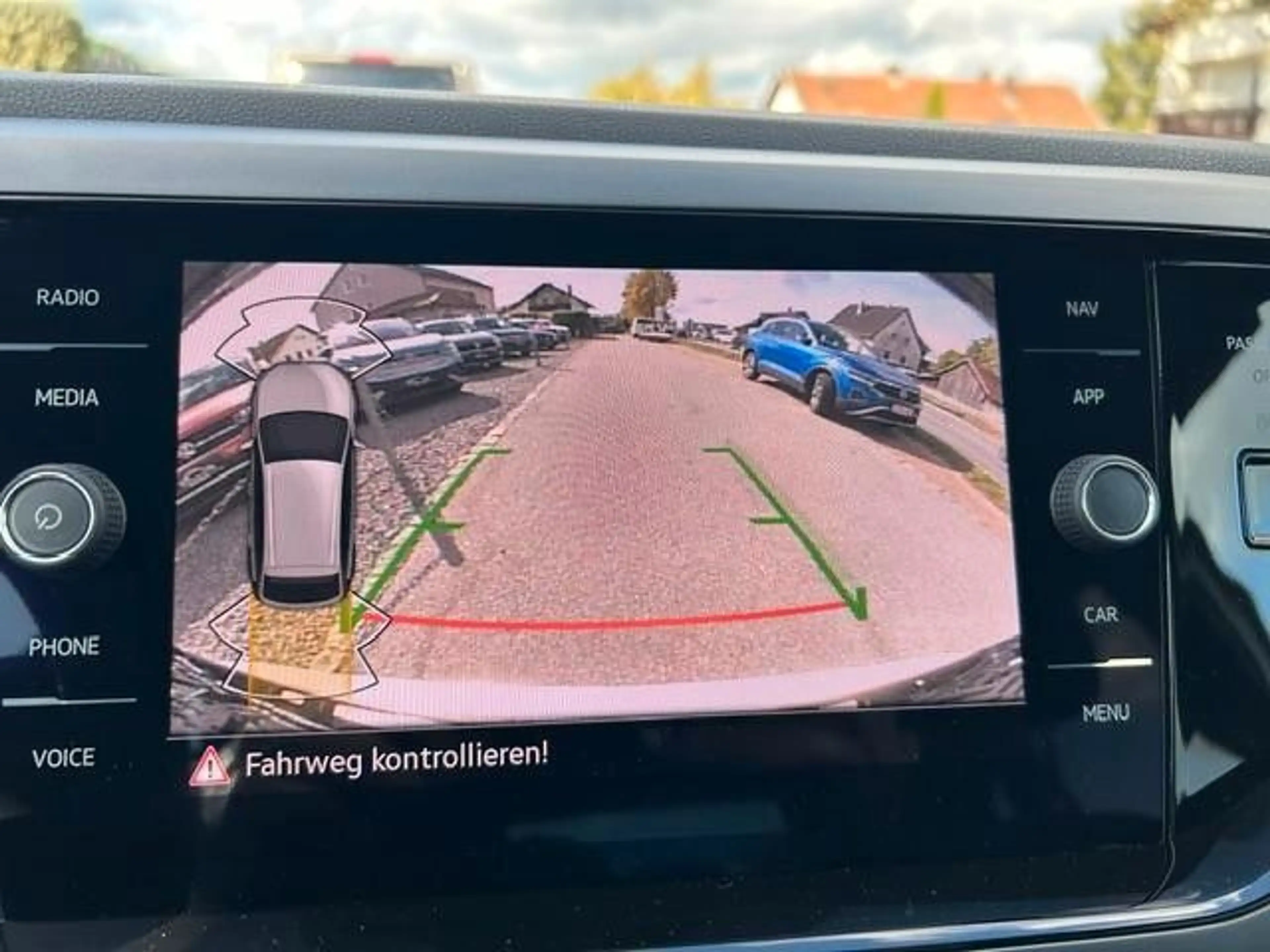 Volkswagen Taigo R-Line *Digital Cockpit PRO* — photo 2