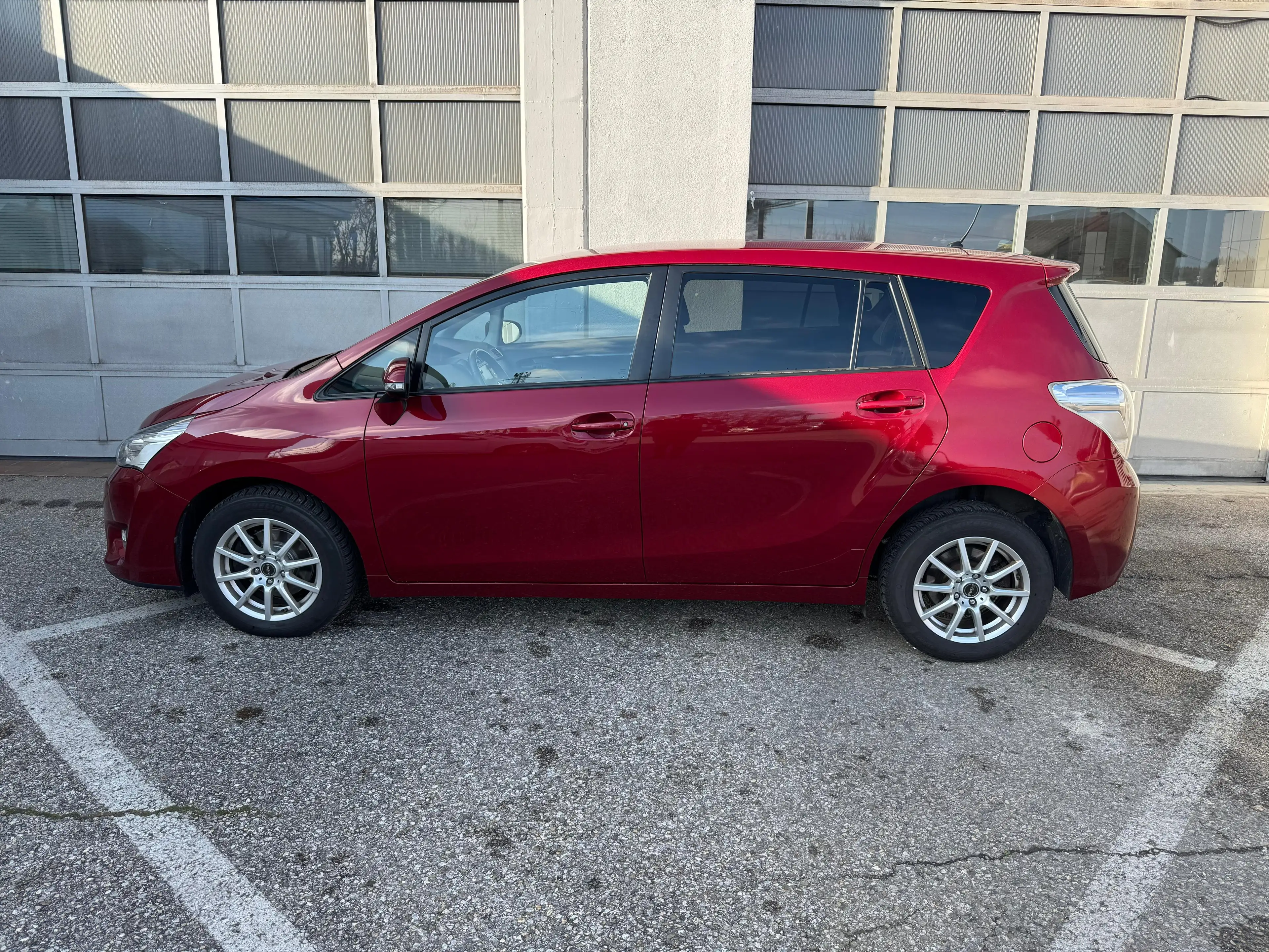 Toyota Verso 1.6 Benzin/Erstbesitz/Navi/Einparkhilfe/ — photo 3