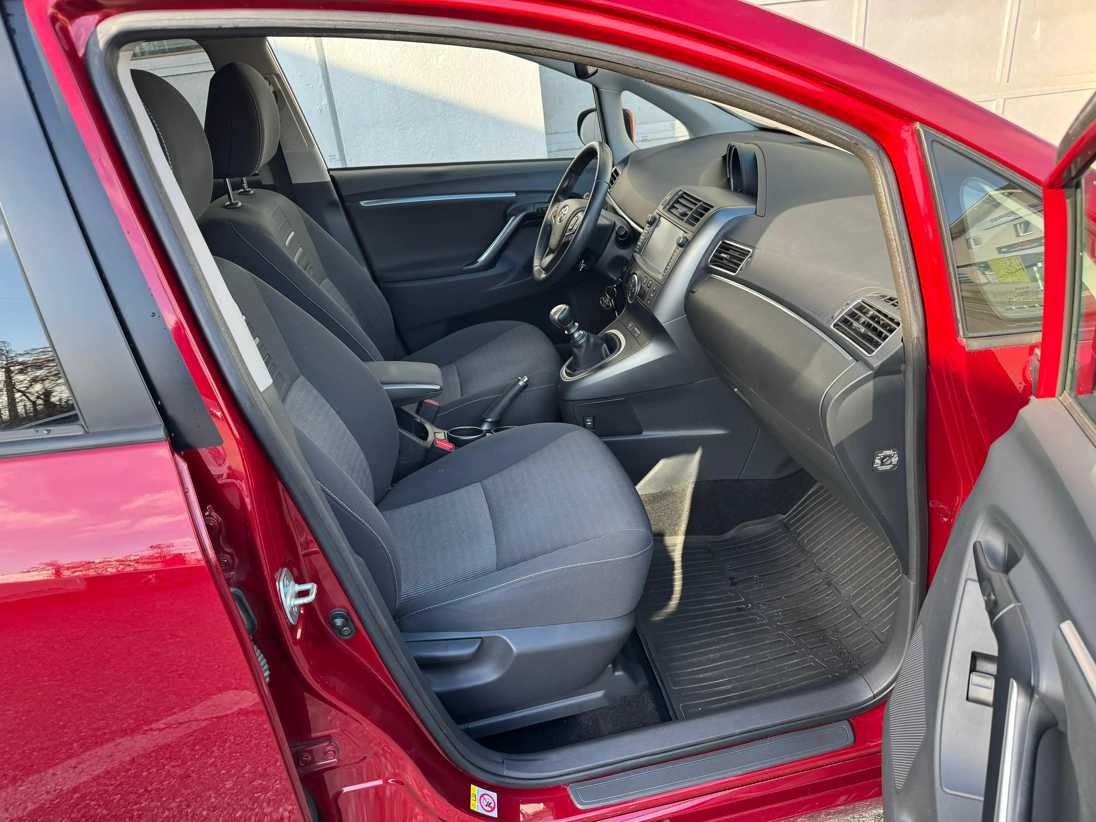 Toyota Verso 1.6 Benzin/Erstbesitz/Navi/Einparkhilfe/ — photo 11