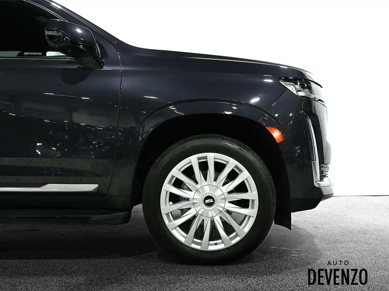 Cadillac Escalade снимка Cadillac Escalade
