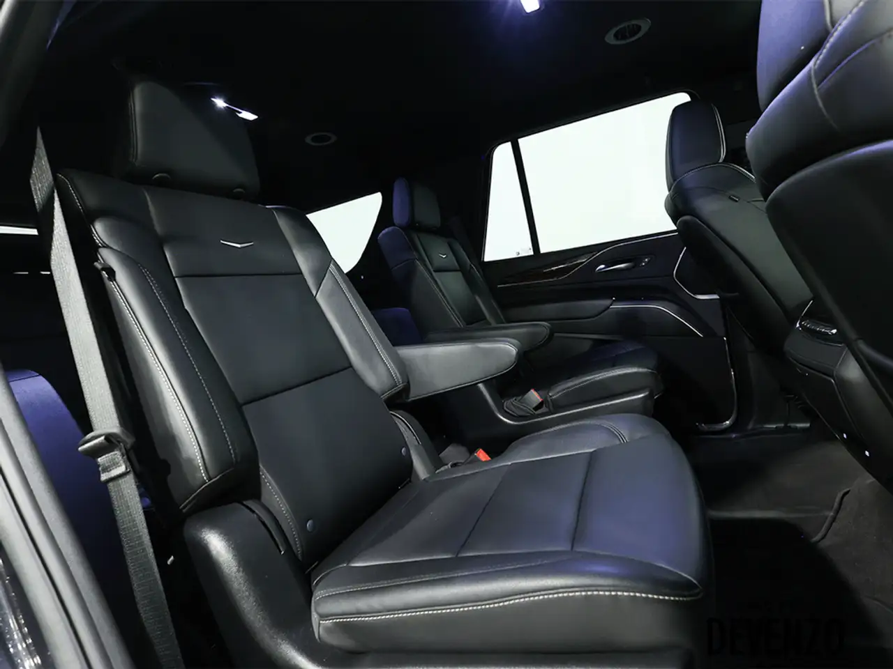 Cadillac Escalade снимка Cadillac Escalade