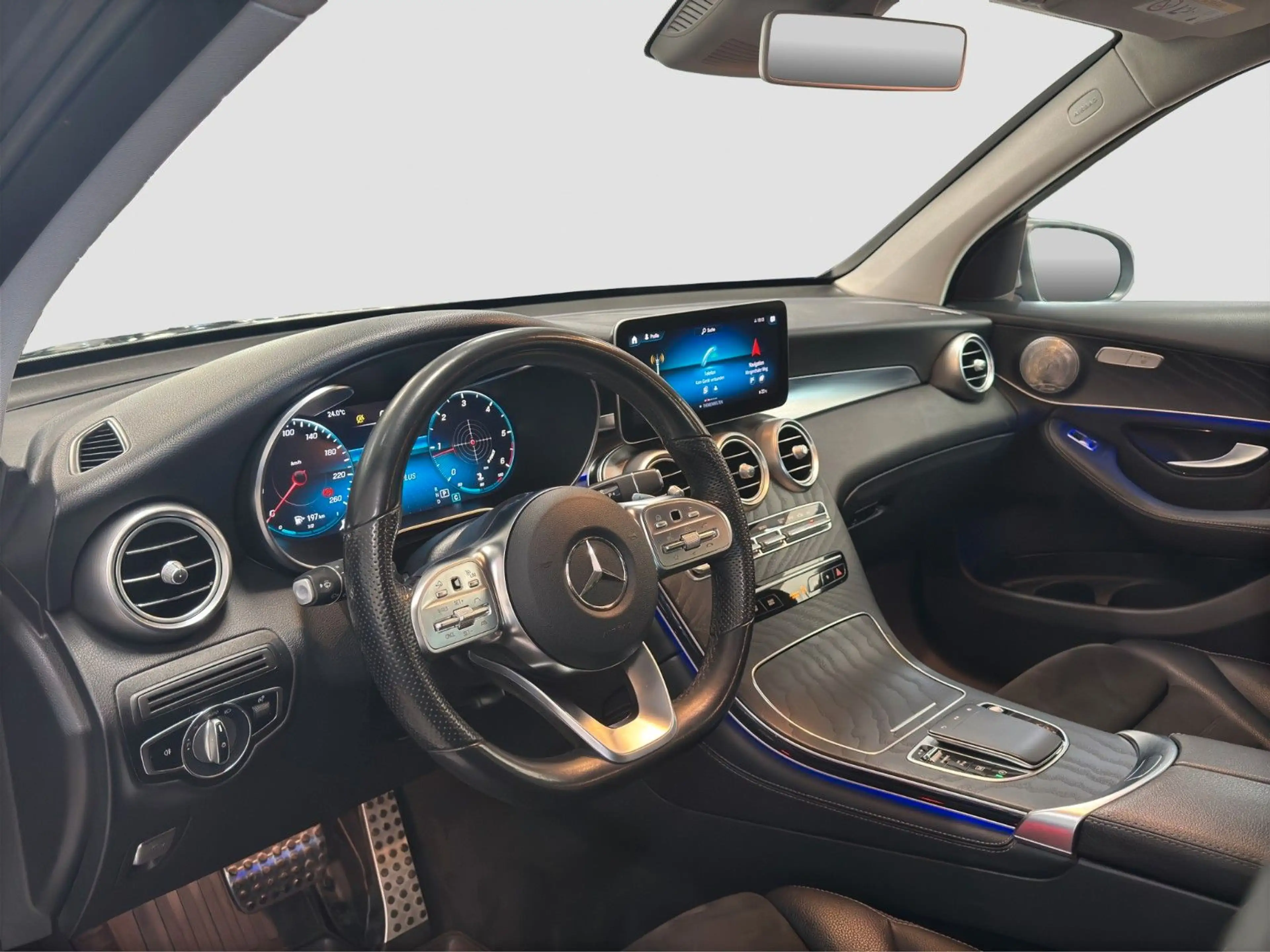 Mercedes-Benz GLC 200 d 4M DISTRONIC PRO CARPLAY AHK KAM 20ZOLL — photo 12