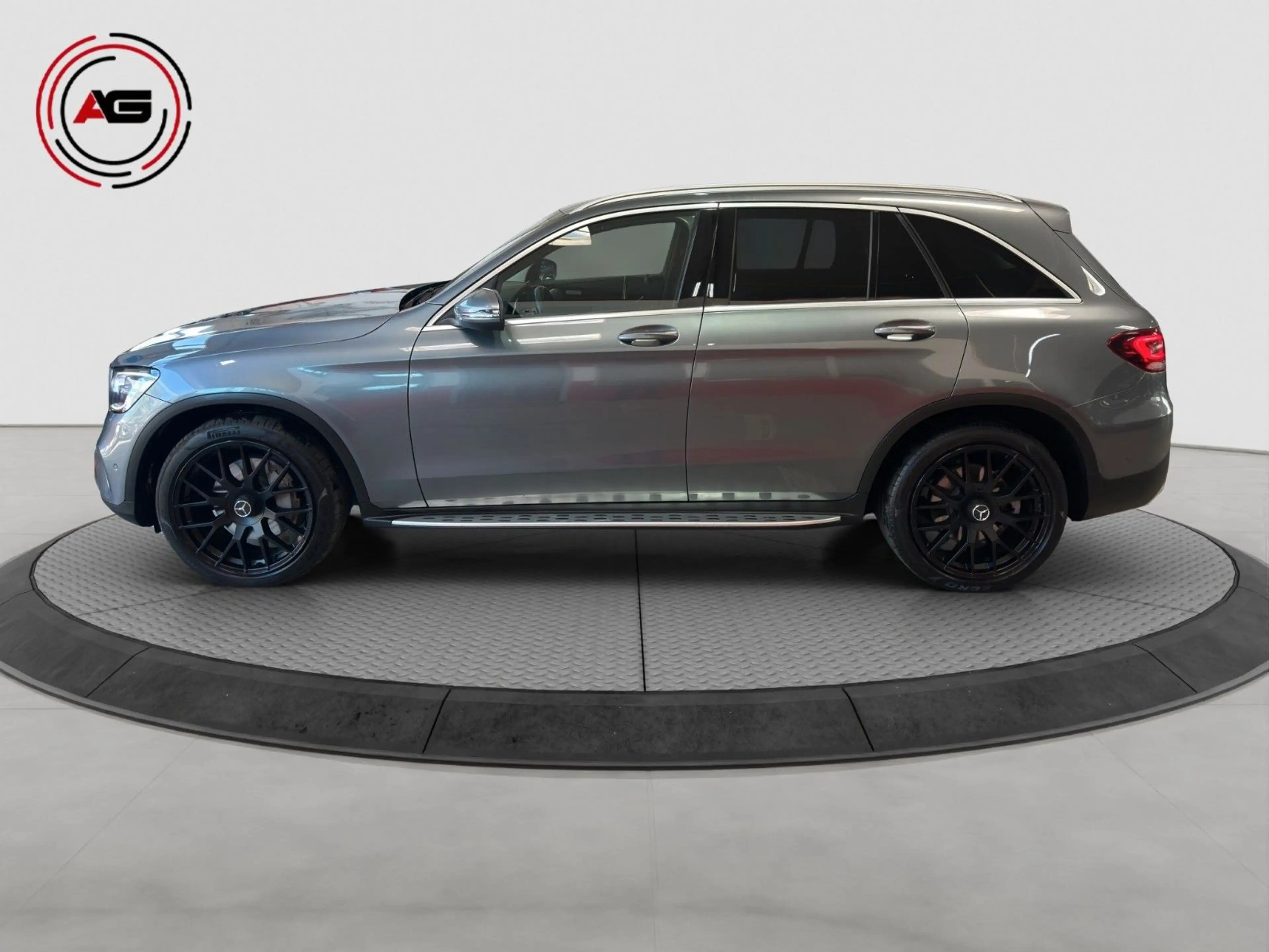 Mercedes-Benz GLC 200 d 4M DISTRONIC PRO CARPLAY AHK KAM 20ZOLL — photo 8