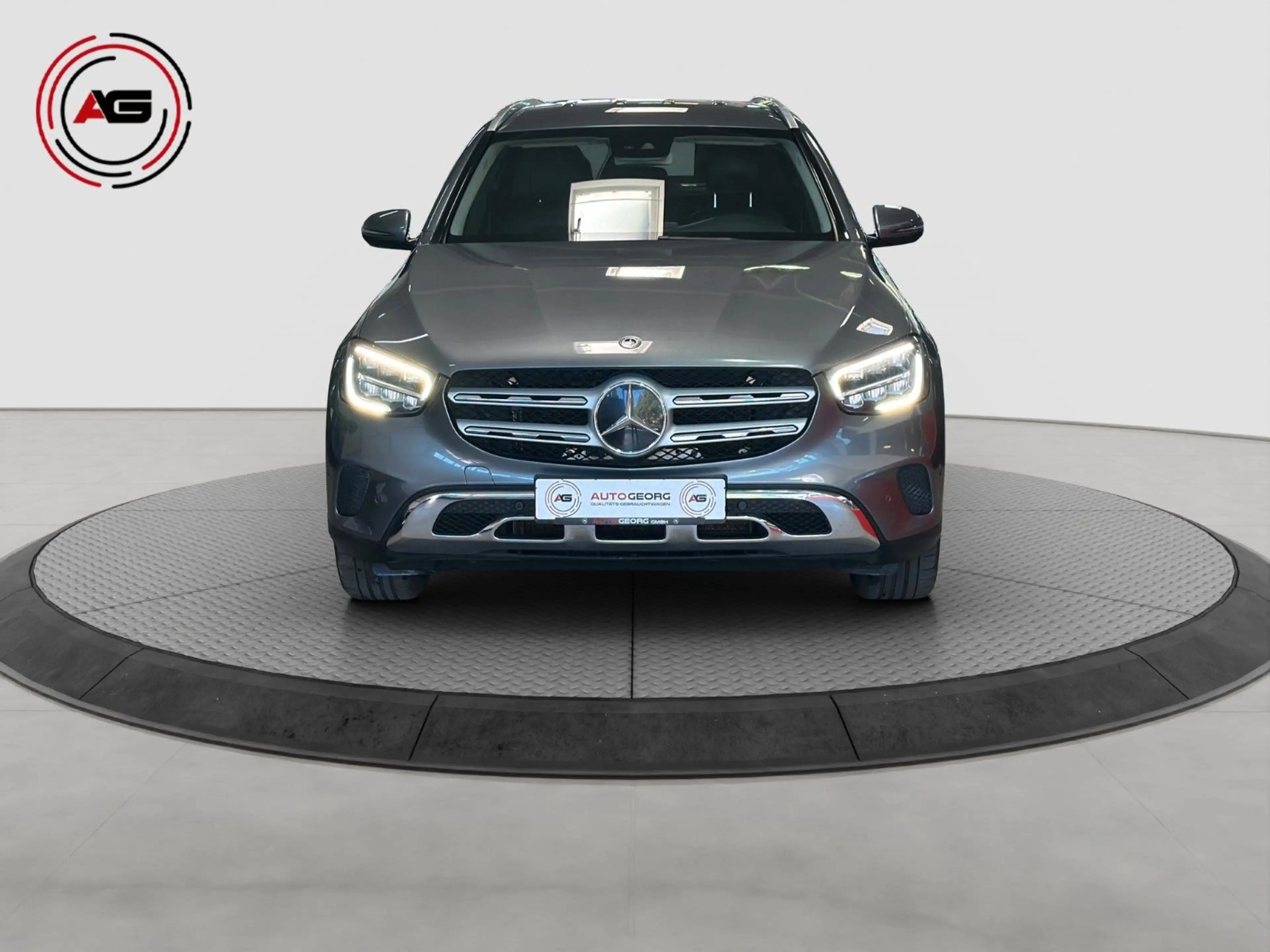 Mercedes-Benz GLC 200 d 4M DISTRONIC PRO CARPLAY AHK KAM 20ZOLL — photo 2