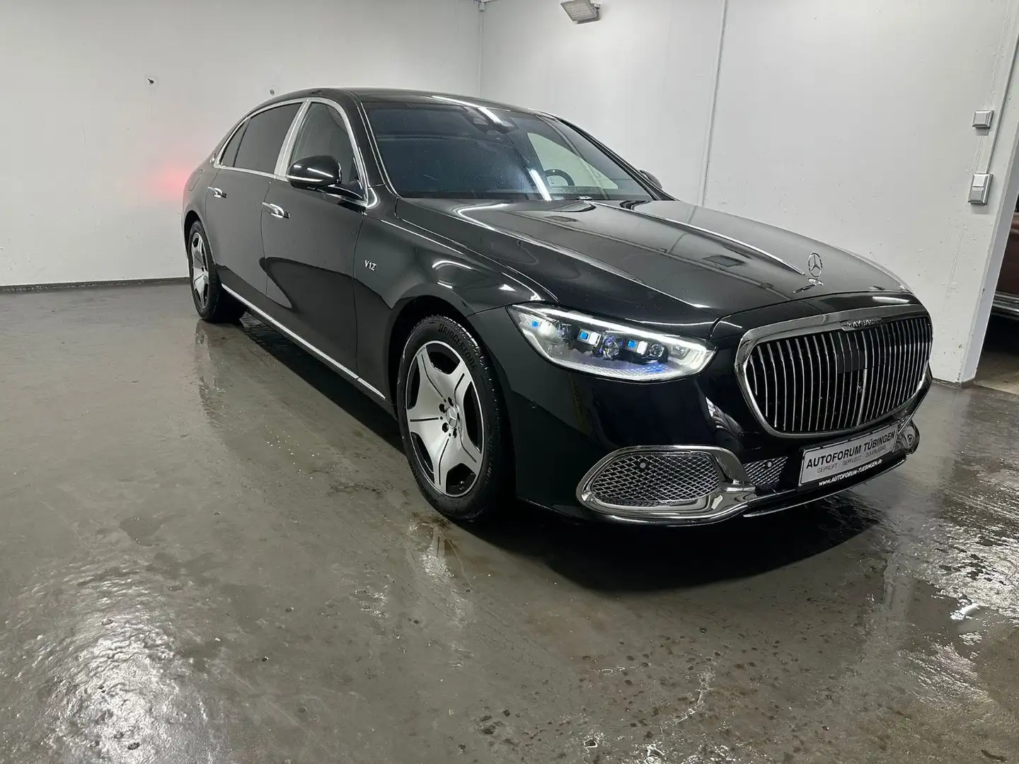 Mercedes-Benz S 680 Maybach *HIGH-END INTER. PAKET*TV*STANDH* Schwarz - 2