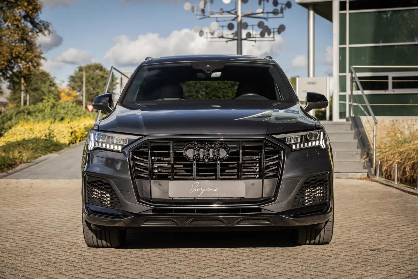 Audi Q7 60 TFSI e Quattro Competition | RS stoel | LED Mat Grijs - 2