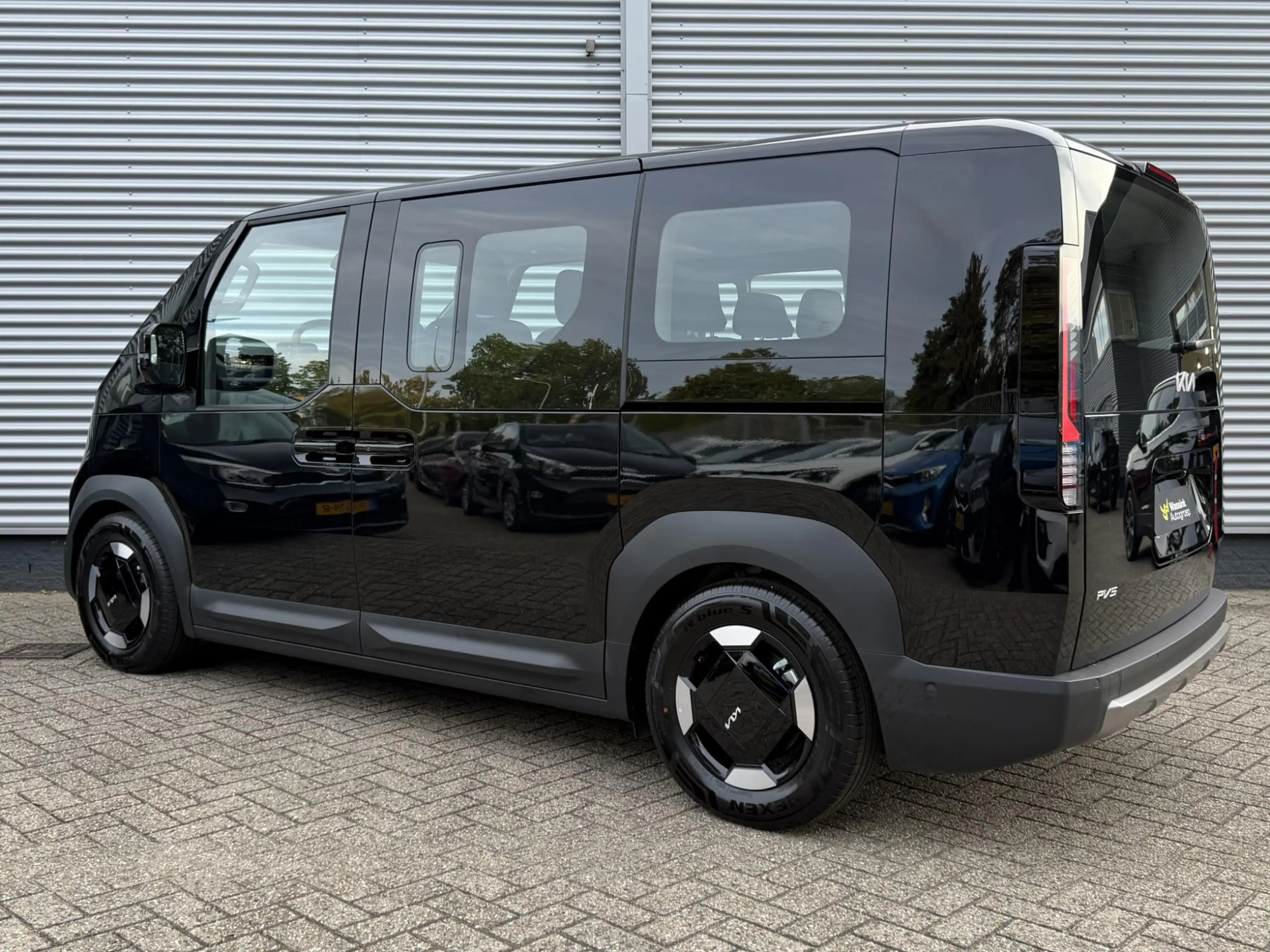 Kia PV5 Passenger Elite Executive 71.2 kWh | 360 Camera | Stoelventi — photo 3