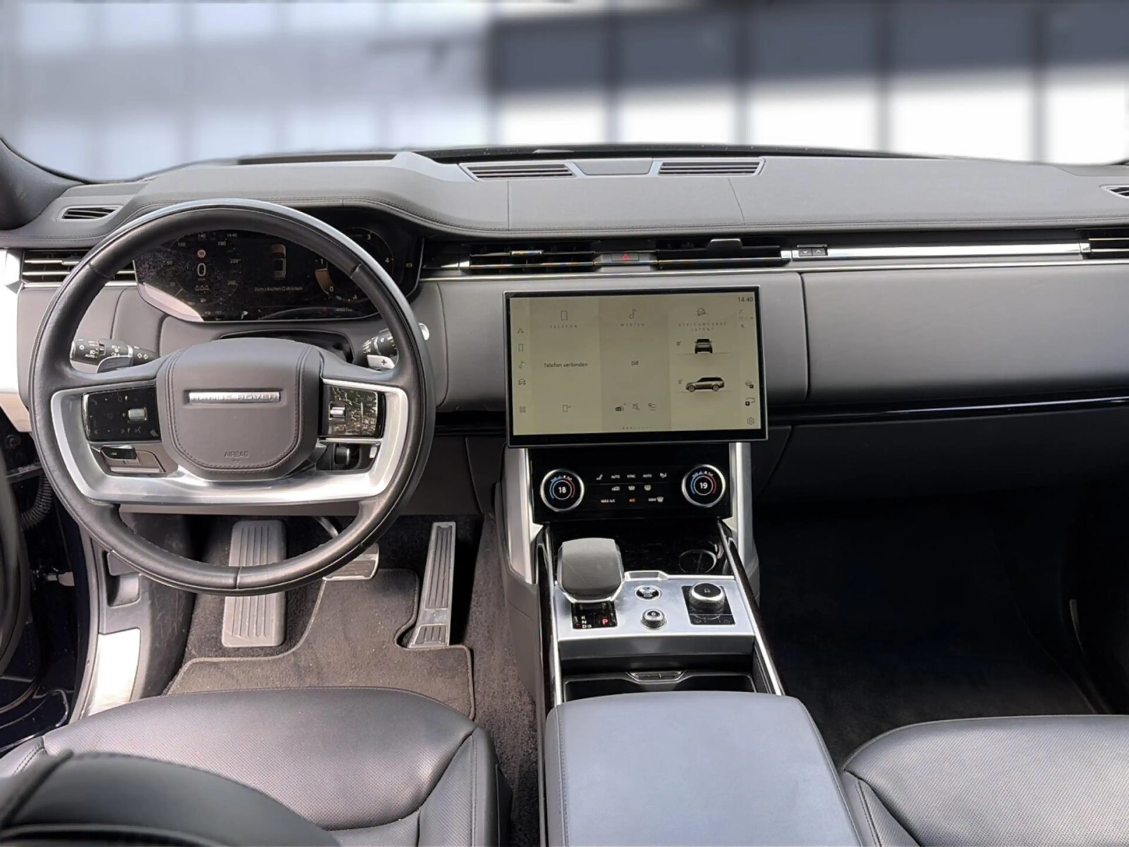 Land Rover Range Rover D250 HSE Pano|Shadow — photo 10