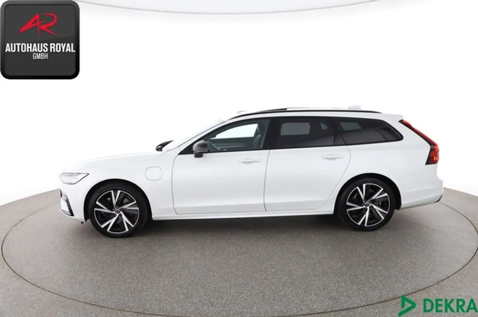 Volvo V90 T6 AWD RECHARGE PLUS DARK HARMAN/K,360GRAD Weiß - 2