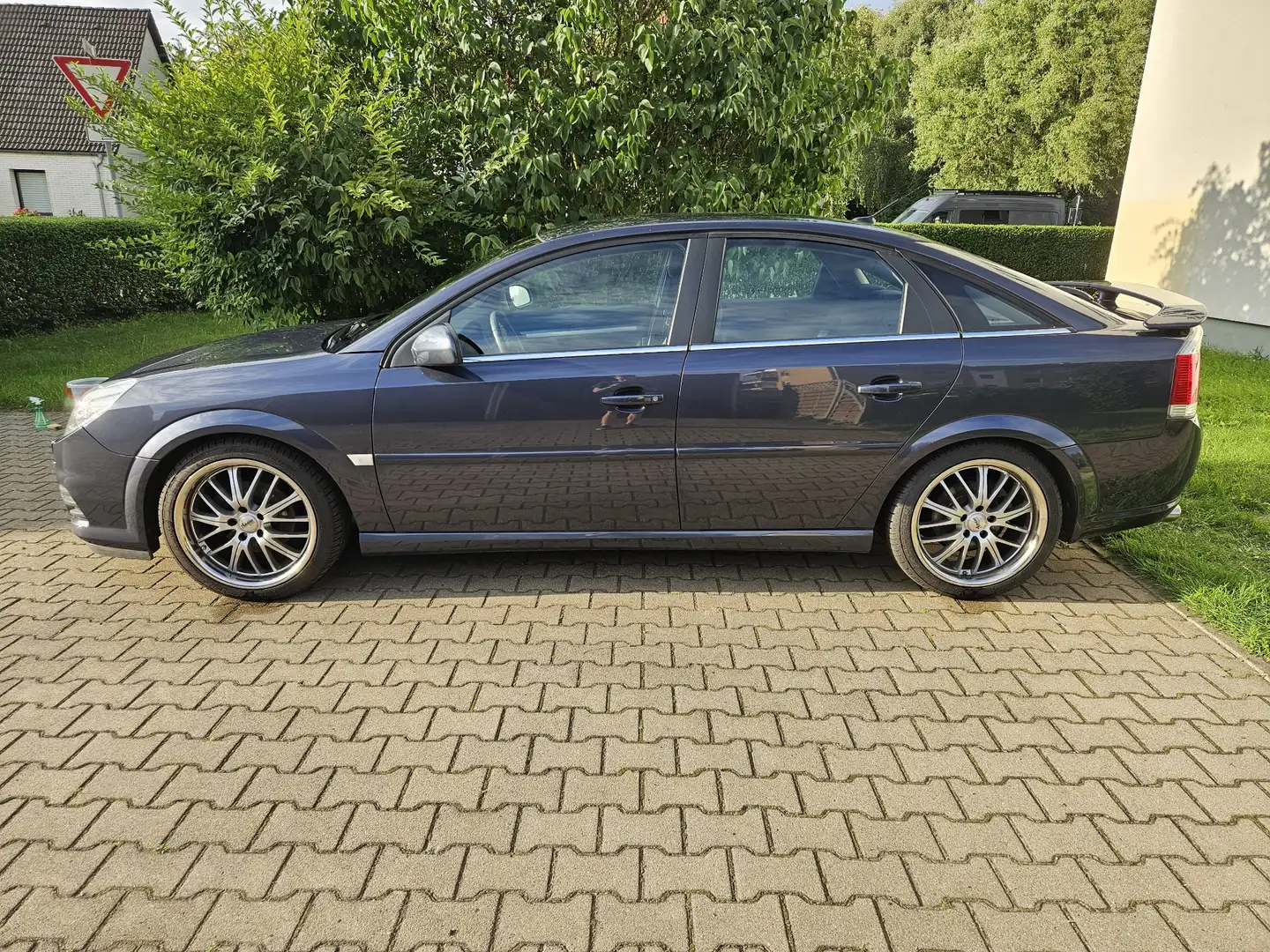 Opel Vectra Edition - 1