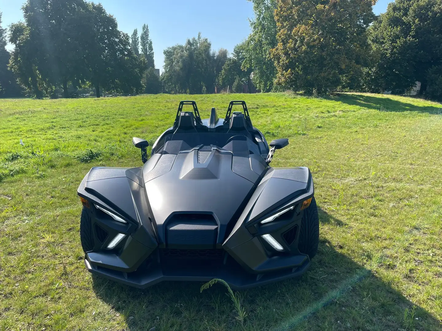 Polaris Slingshot Negro - 1