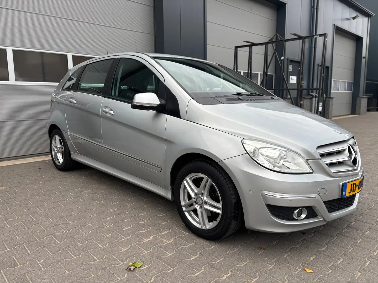 Mercedes-Benz B 180 Business Class 5DRS|AUTOMAAT|Airco|Cruise Controle Grijs - 1