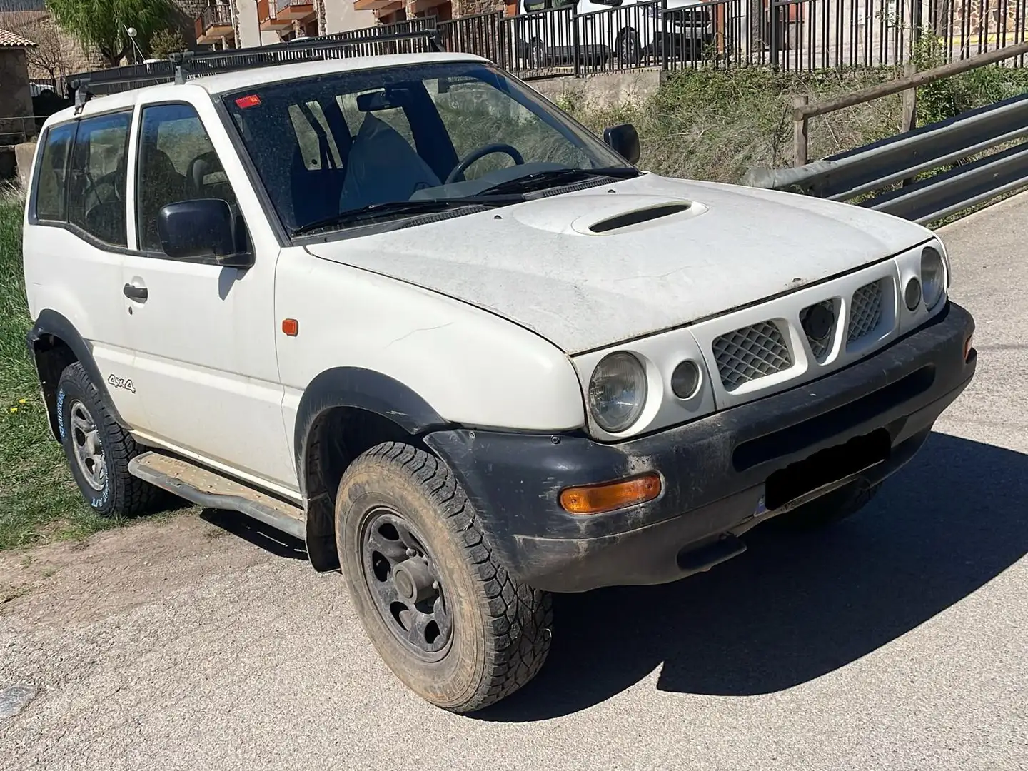 Nissan Terrano S+2.7+TD Alb - 2