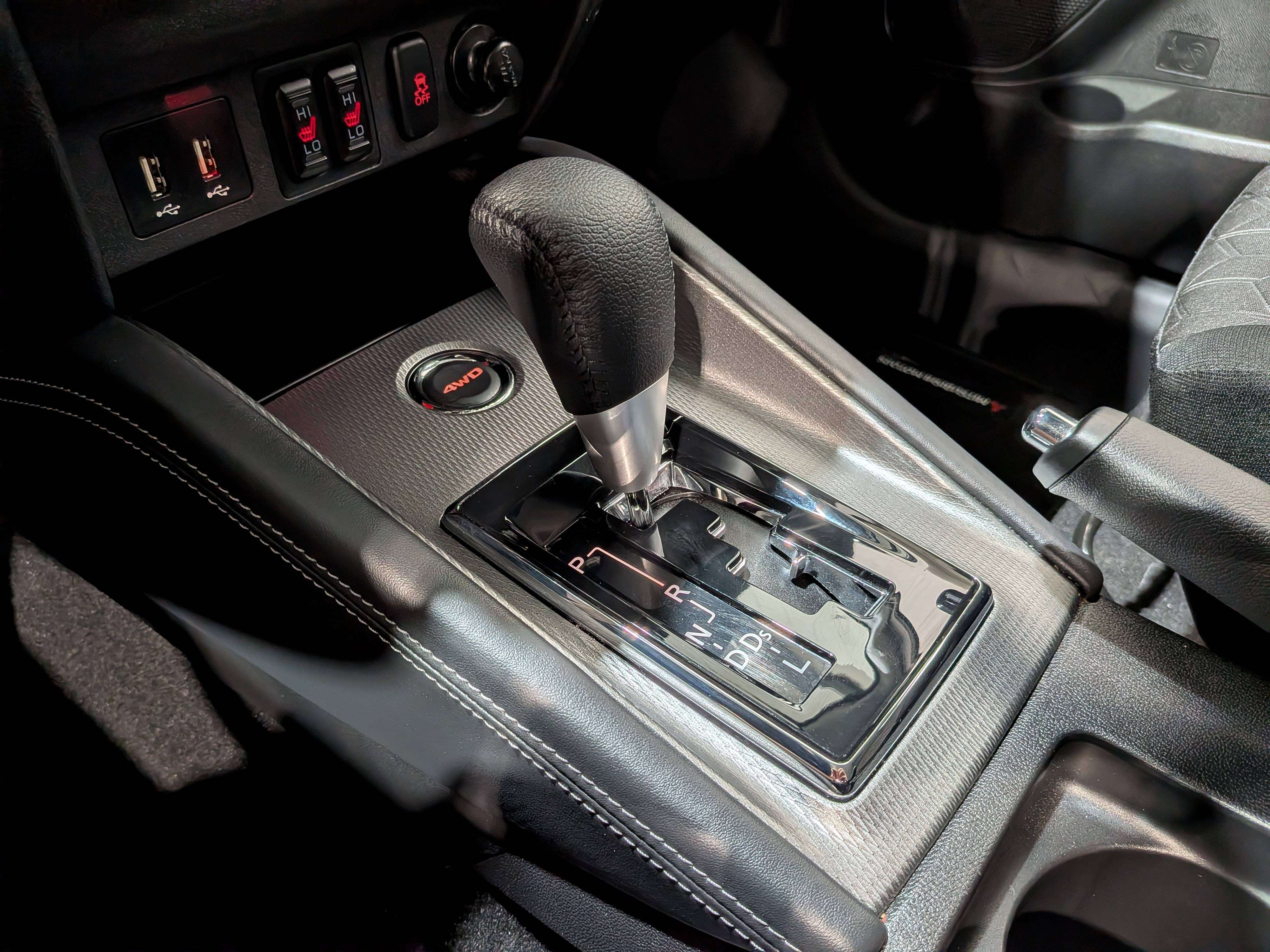 Mitsubishi RVR 2025