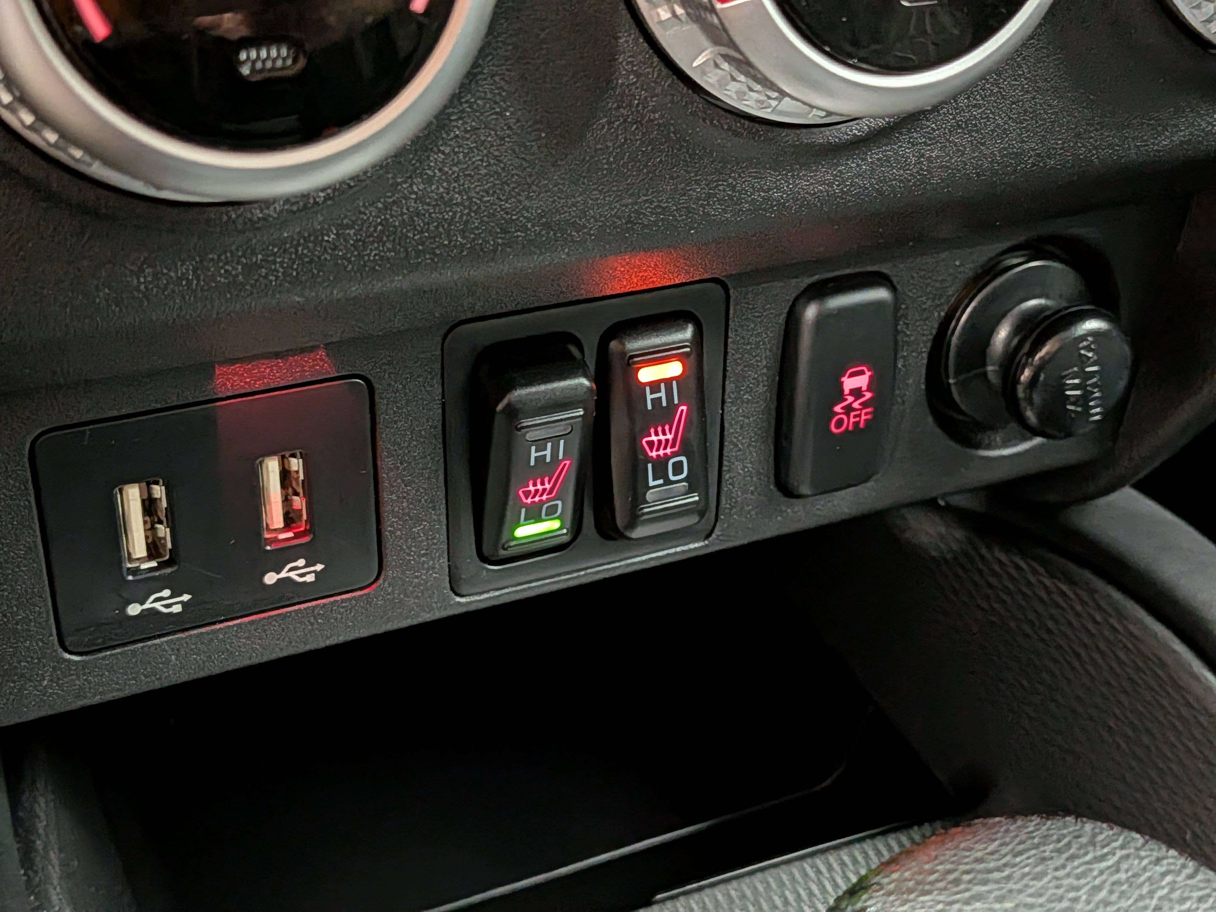 Mitsubishi RVR 2025