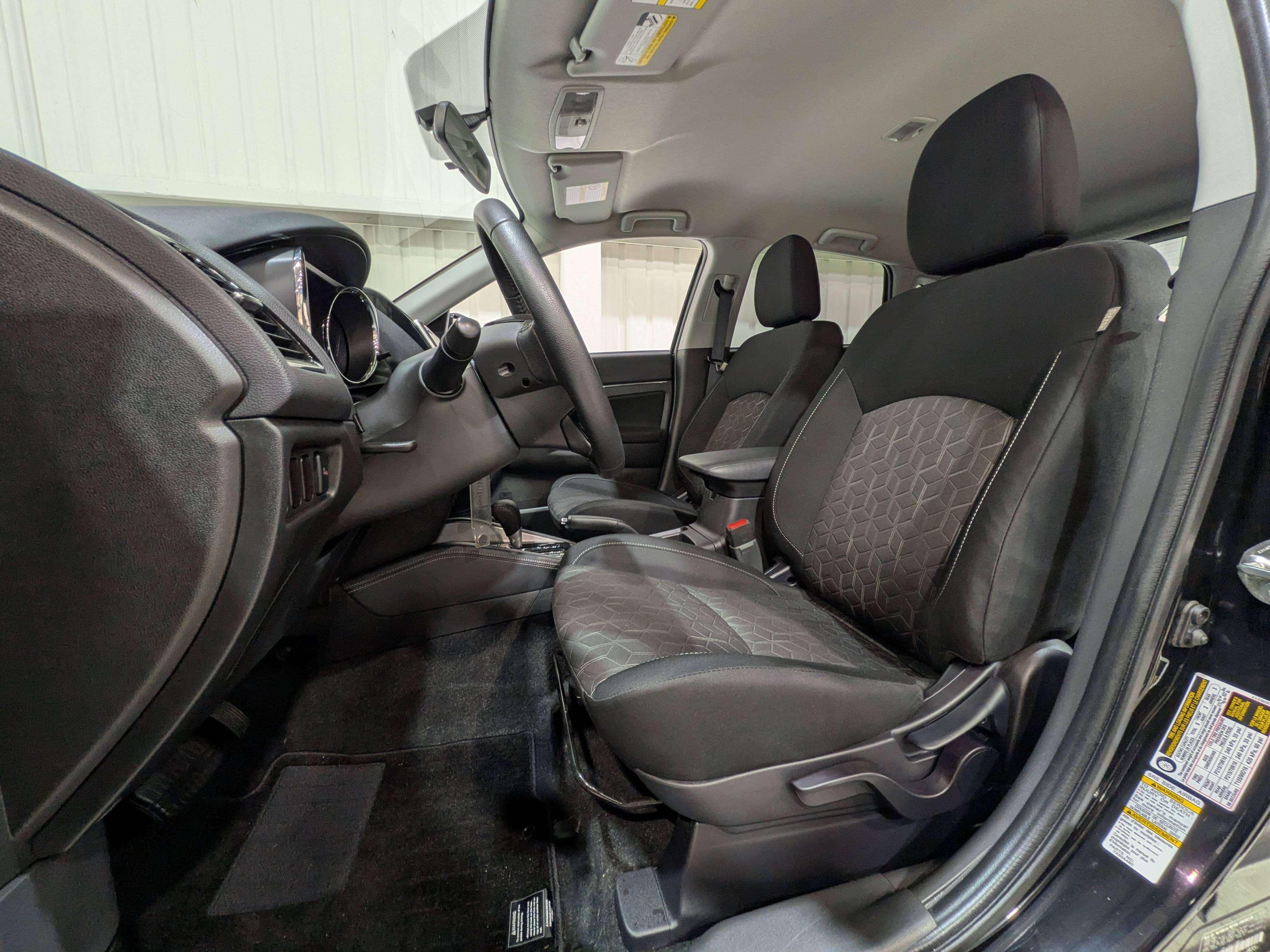 Mitsubishi RVR 2025