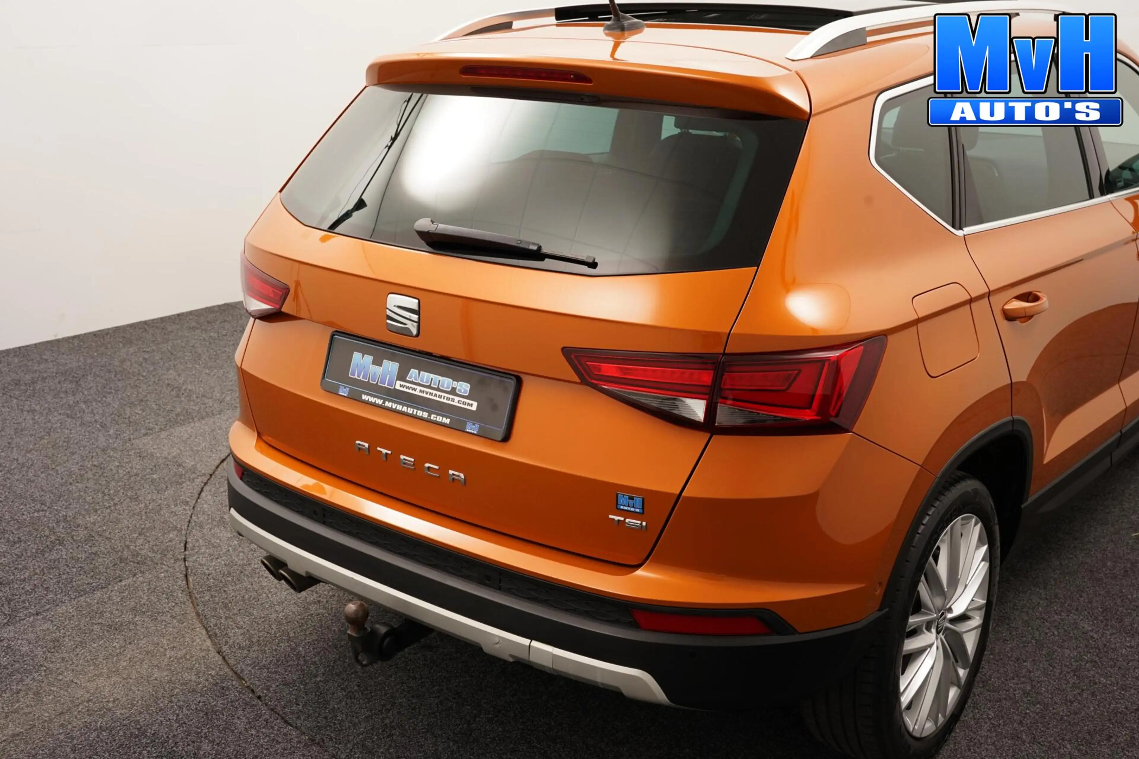 SEAT Ateca 1.4 EcoTSI Xcellence|PANO|360ºCAM|TREKH|LUXE!|NAP — photo 41