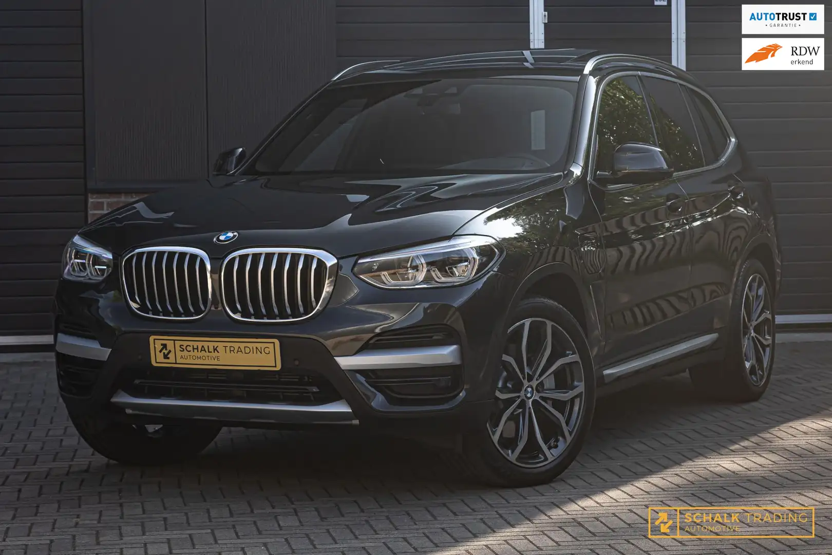 BMW X3 XDrive30e Executive|Leder|Pano|360 cam|HUD|Dealer Grijs - 1