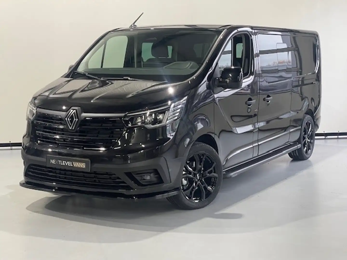 Renault Trafic 2.0 Blue dCi EDC 170PK AUT DC NEXT LEVEL EDITION Zwart - 1