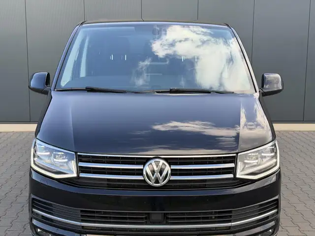 Volkswagen Transporter view 14