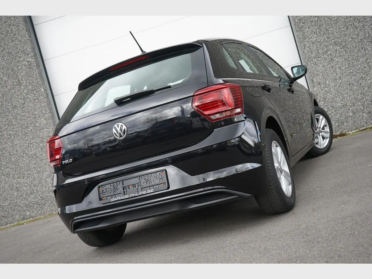 Volkswagen Polo Trendline 1.0 l 80pk 5v NAVI / ALU / APS / APP CON Nero - 2