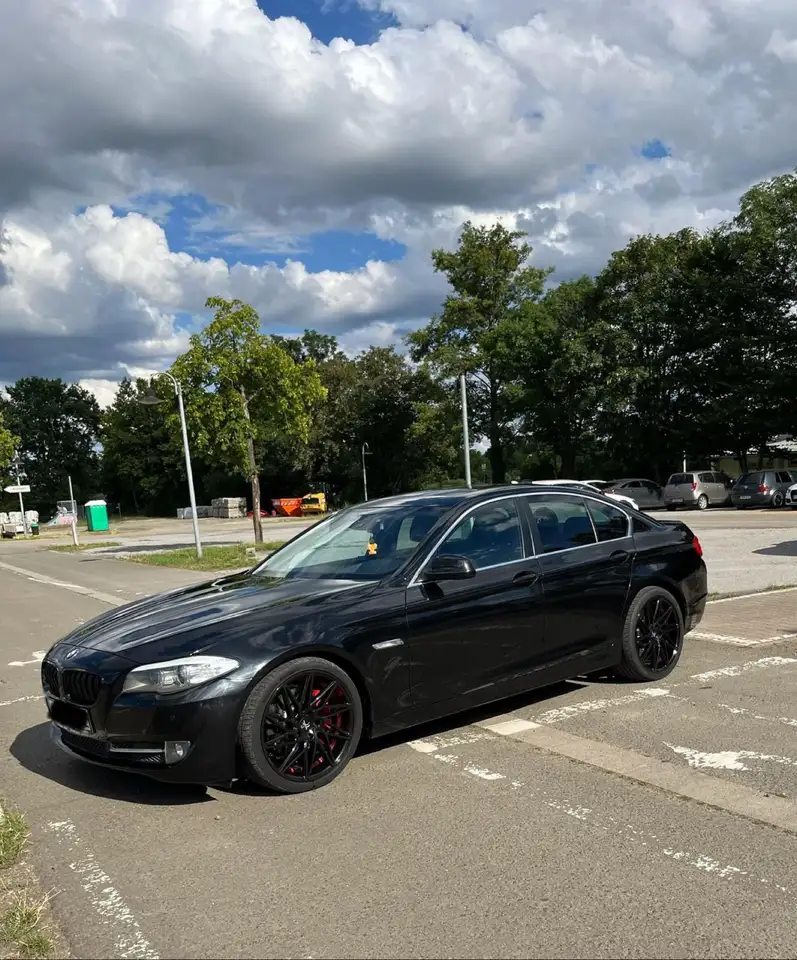 BMW 528