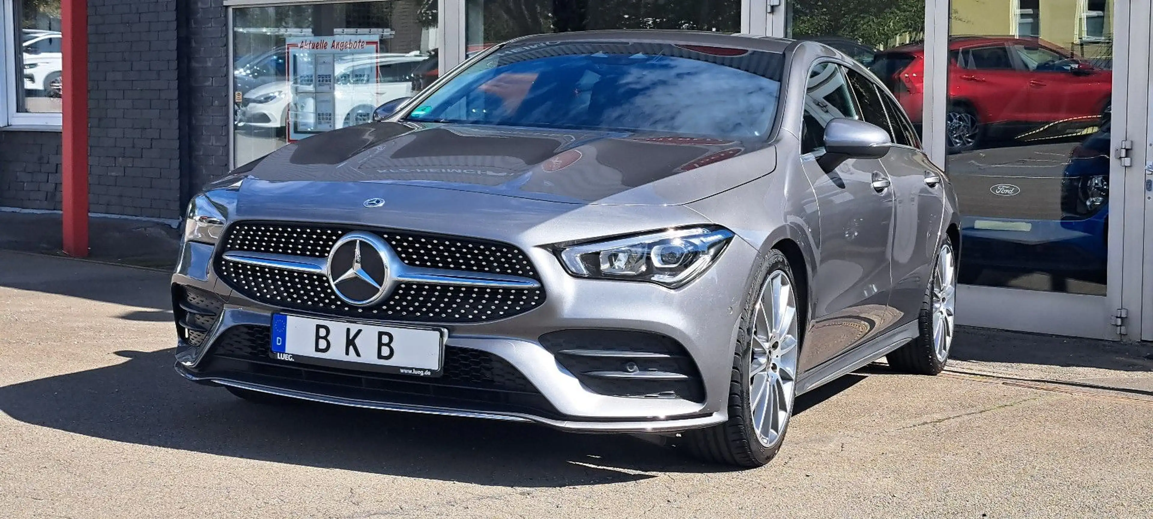 Mercedes-Benz CLA 200 AMG-Line — photo 6