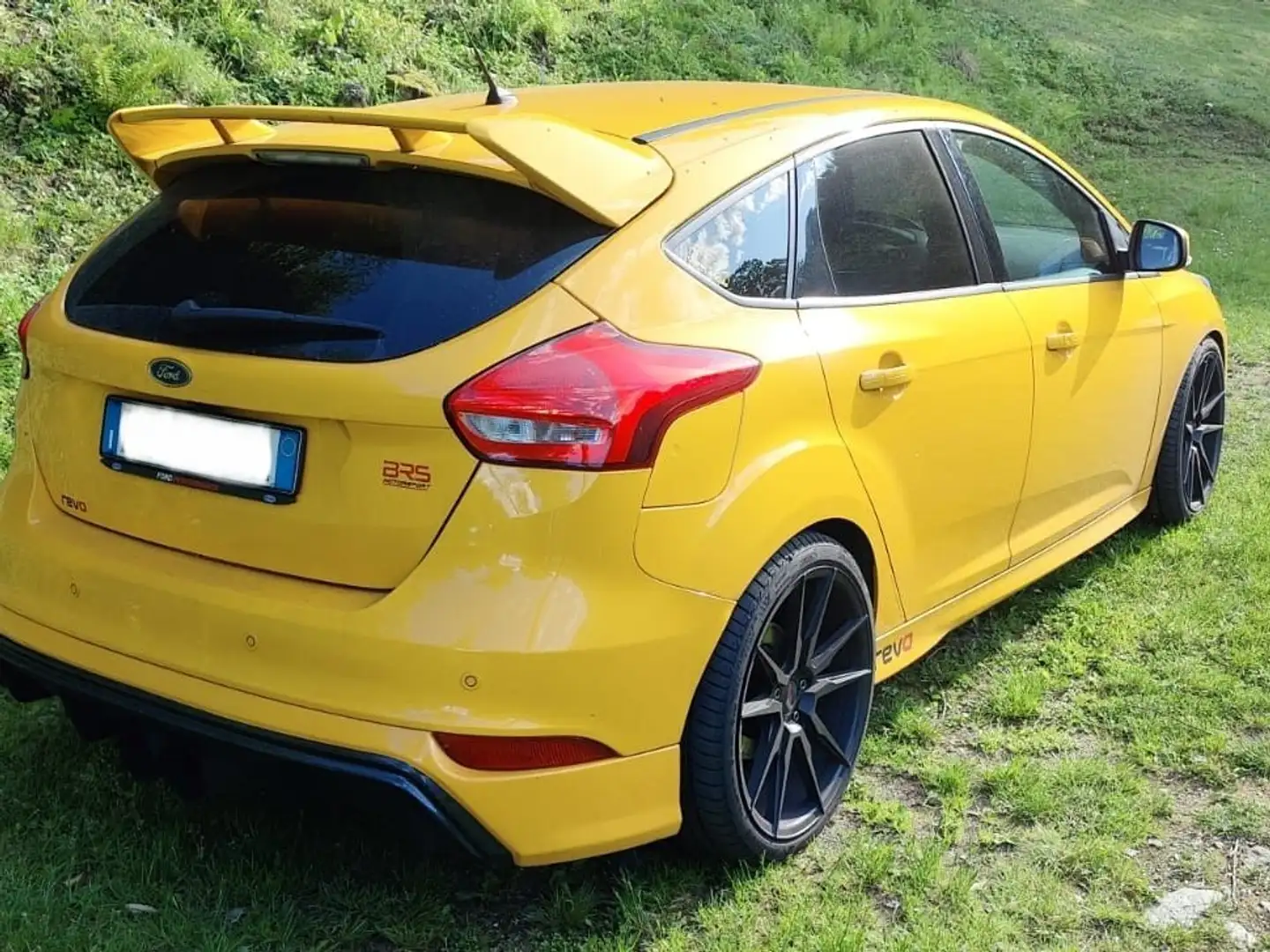 Ford Focus 2.0 ST 250cv Jaune - 2